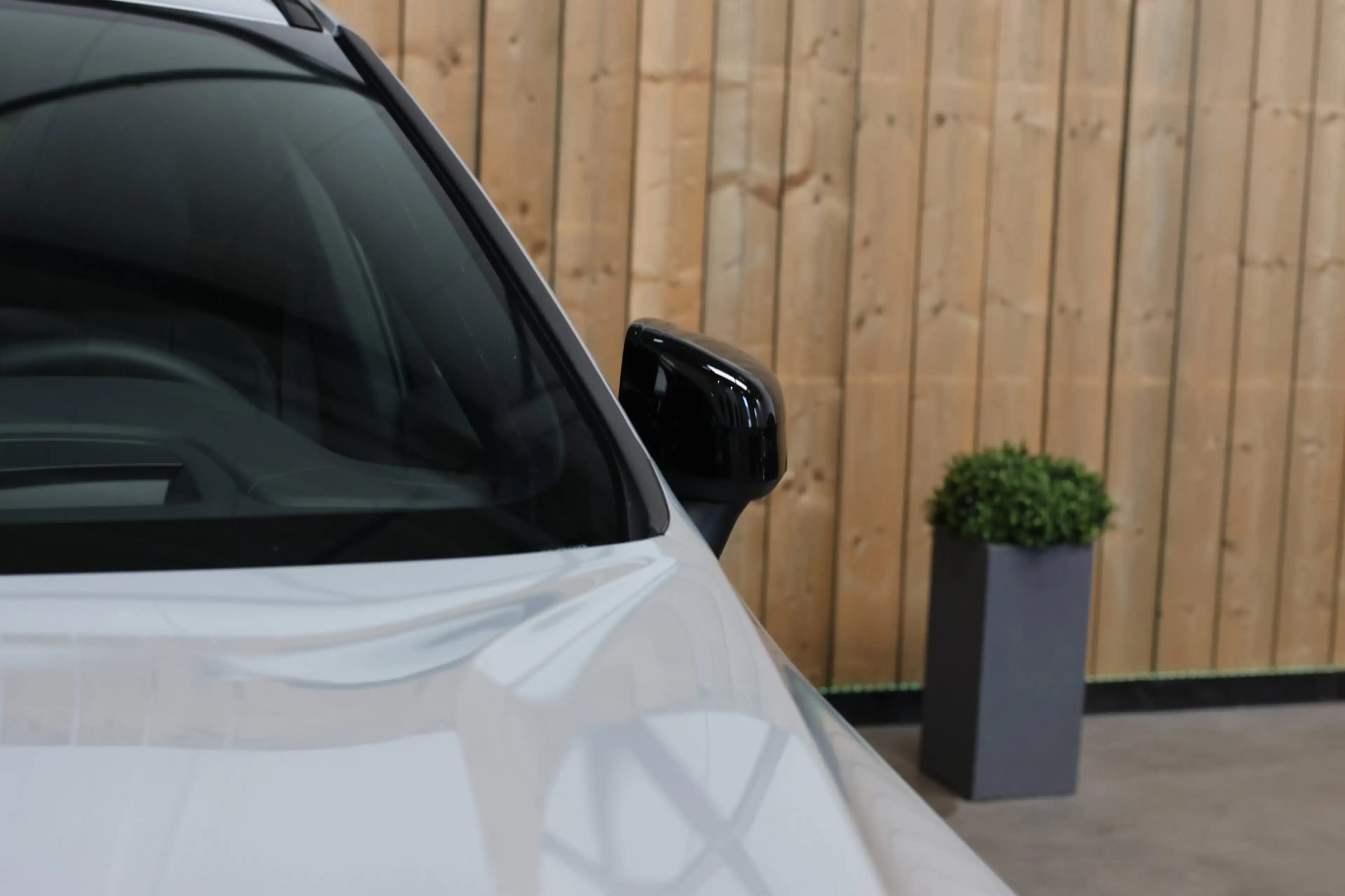 Volvo XC60 2.0 T8 Plug-in hybrid AWD Ultra Black Edition *B&W — photo 12