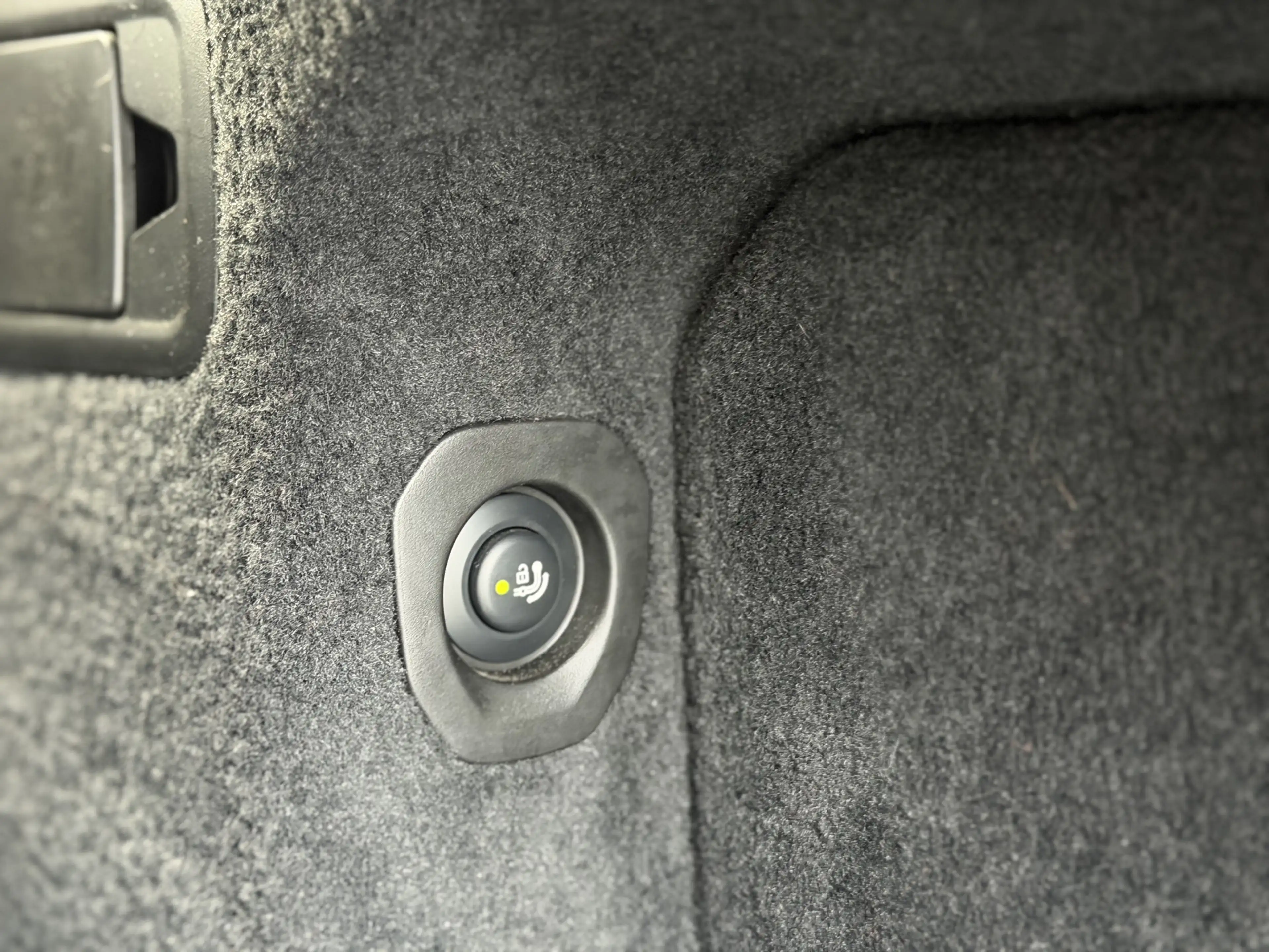BMW X6 M50i High Executive | Panorama | Bowers & Wilkins — photo 11