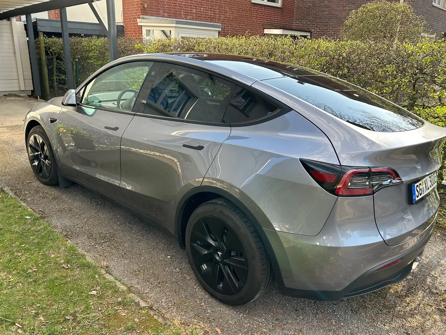 Tesla Model Y Model Y Long Range Dual Motor AWD Plateado - 2