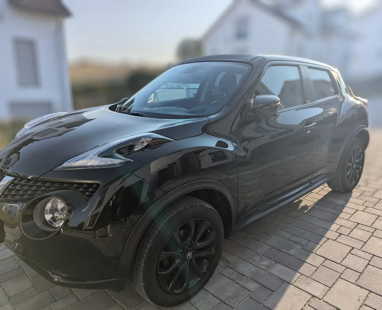 Nissan Juke Juke 1.6 Xtronic BOSE Personal Edition Чорний - 1