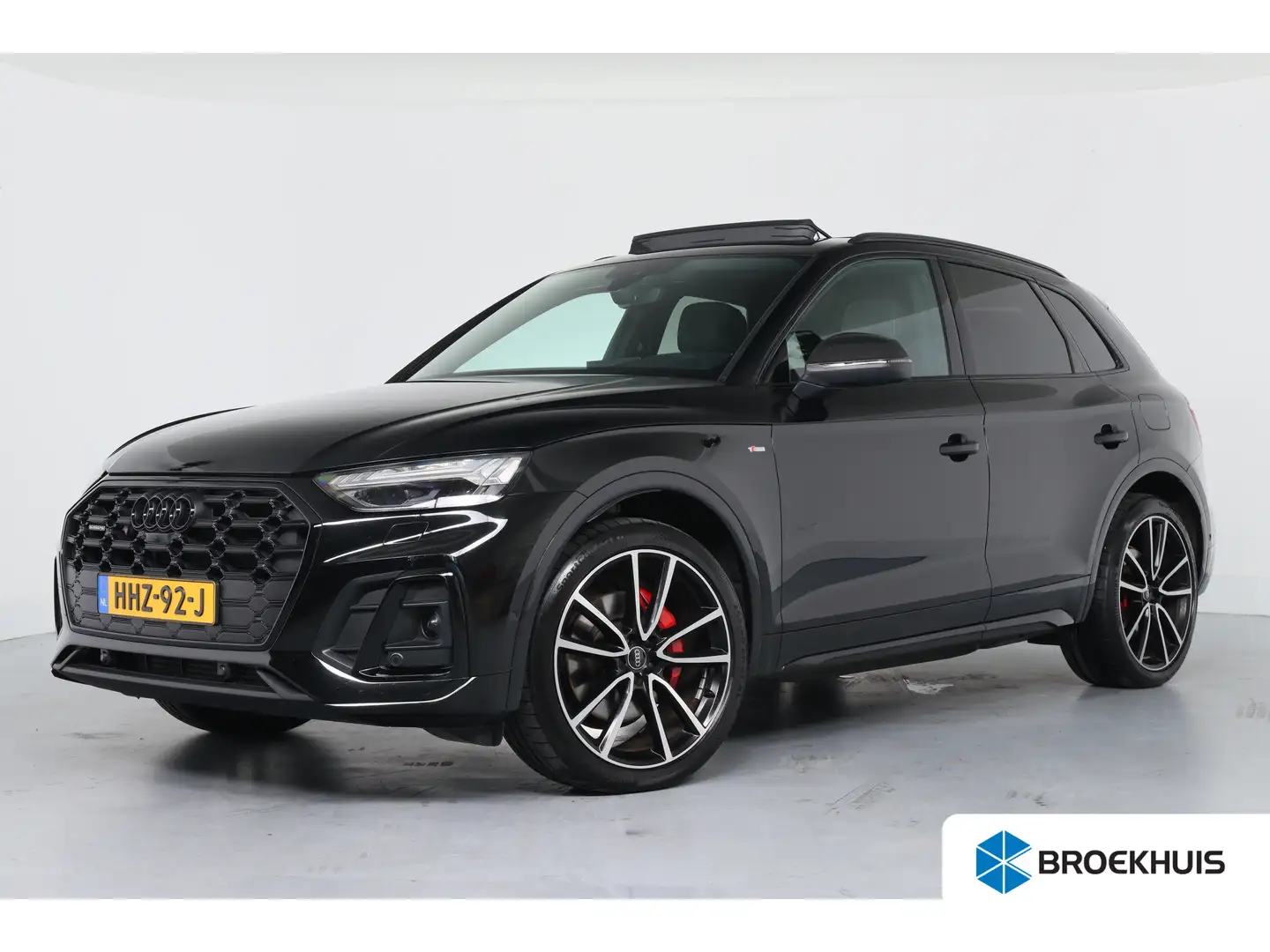 Audi Q5 55 TFSI e quattro Competition | Luchtvering | Valc Zwart - 1
