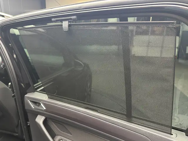 Volkswagen Touran view 25