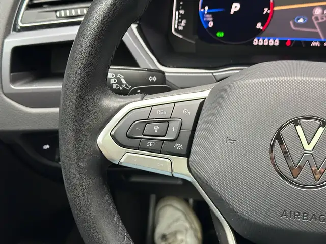 Volkswagen Touran view 18