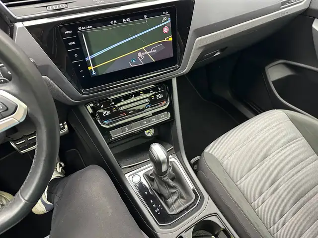 Volkswagen Touran view 19