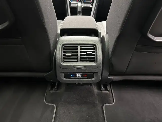 Volkswagen Touran view 27
