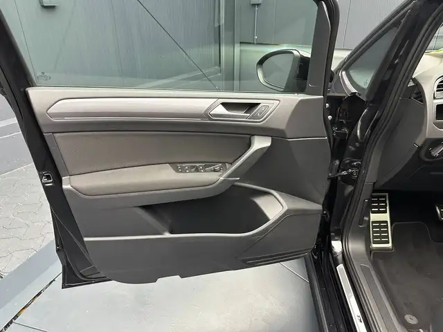 Volkswagen Touran view 14