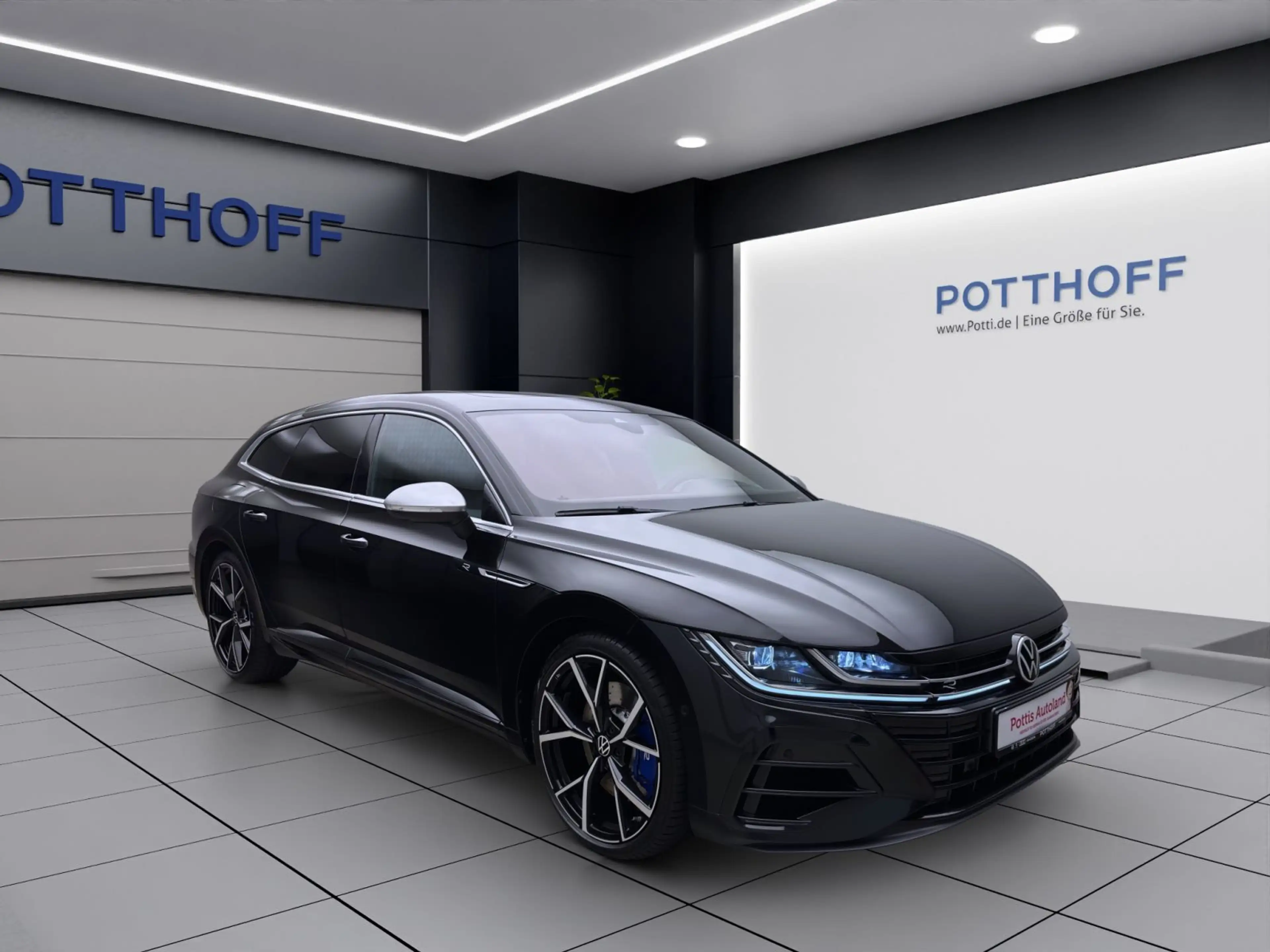 Volkswagen Arteon 2.0 TSI DSG 4M R PANO AHK — photo 7