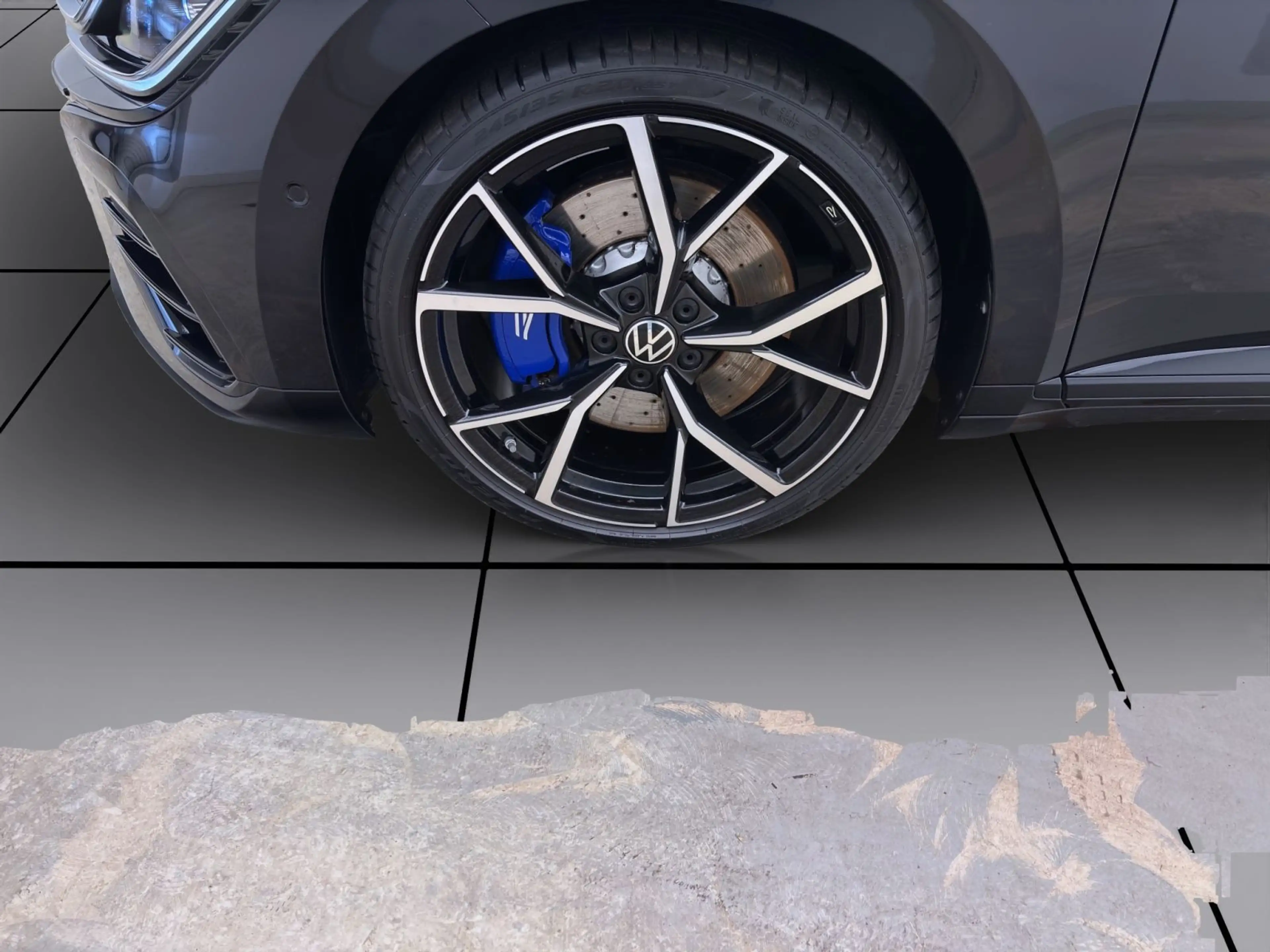 Volkswagen Arteon 2.0 TSI DSG 4M R PANO AHK — photo 9