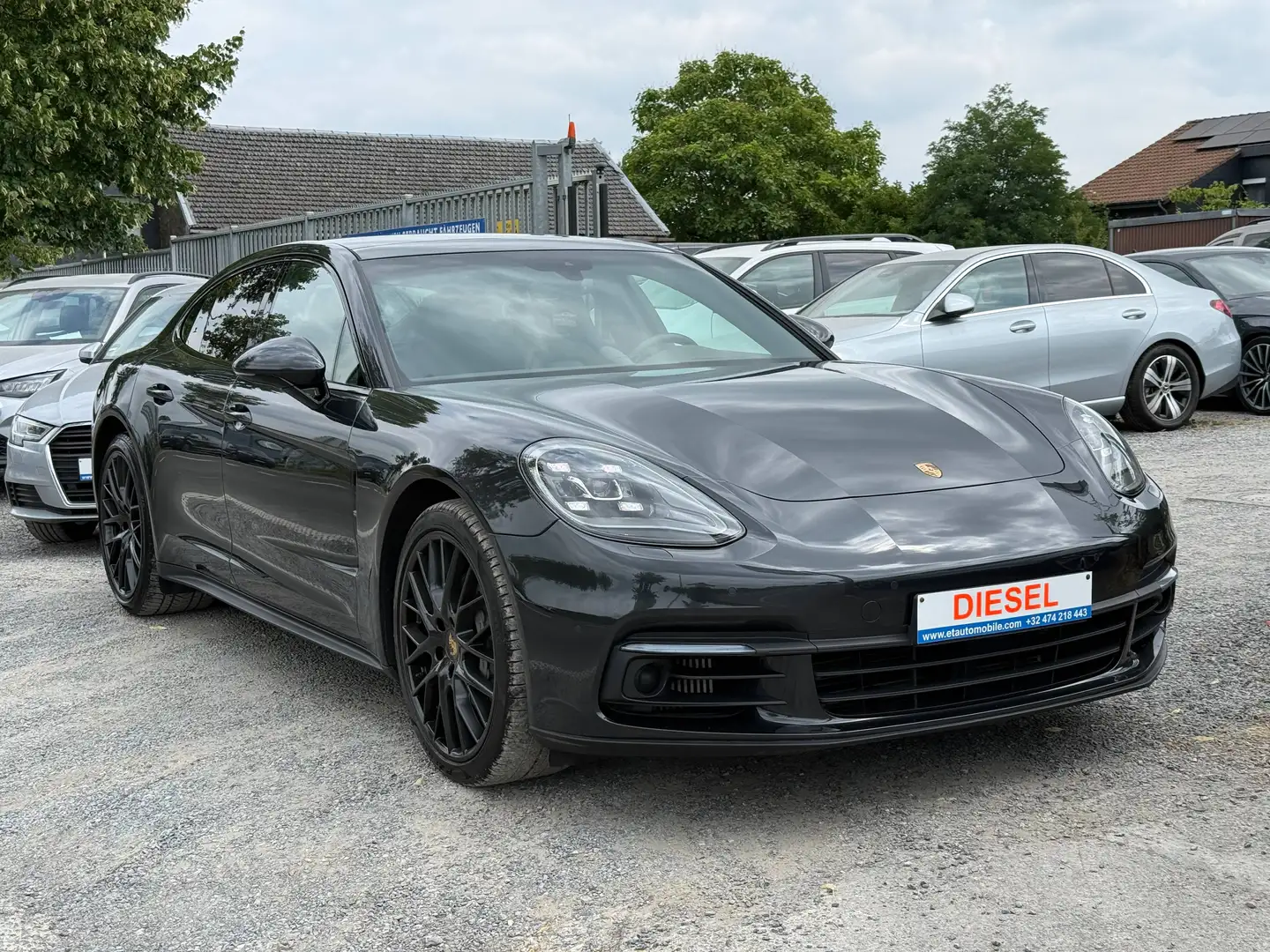 PORSCHE Panamera