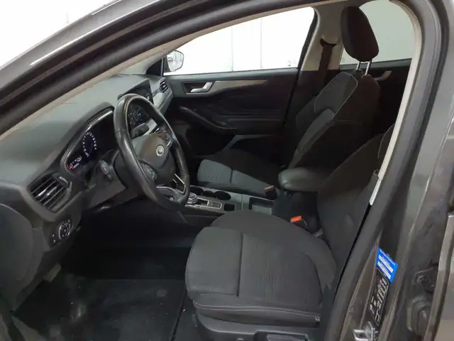 Ford Focus view 7