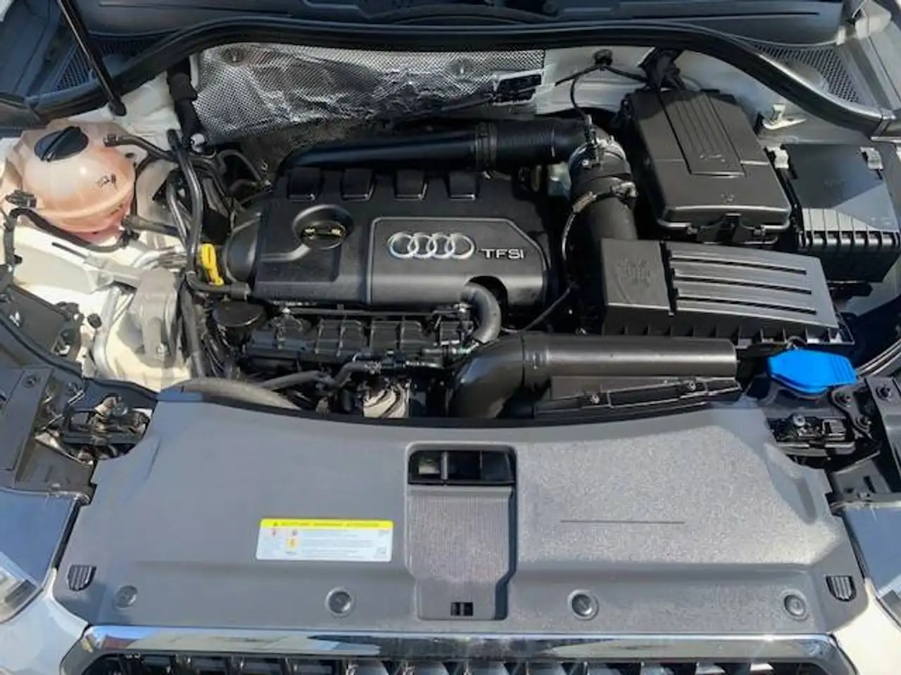 Audi Q3 снимка Audi Q3