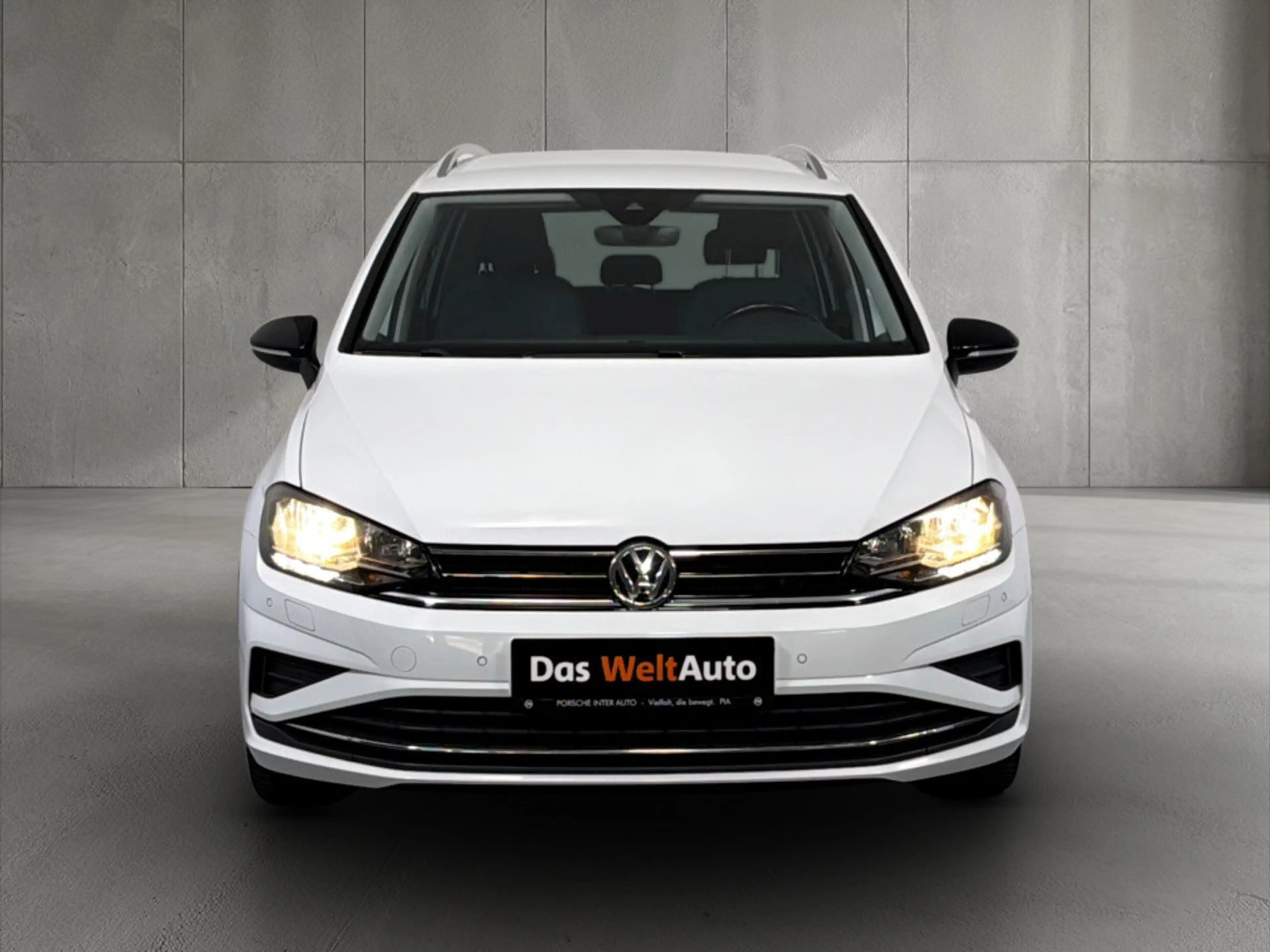 Volkswagen Golf Sportsvan Comfortline TDI SCR DSG — photo 2
