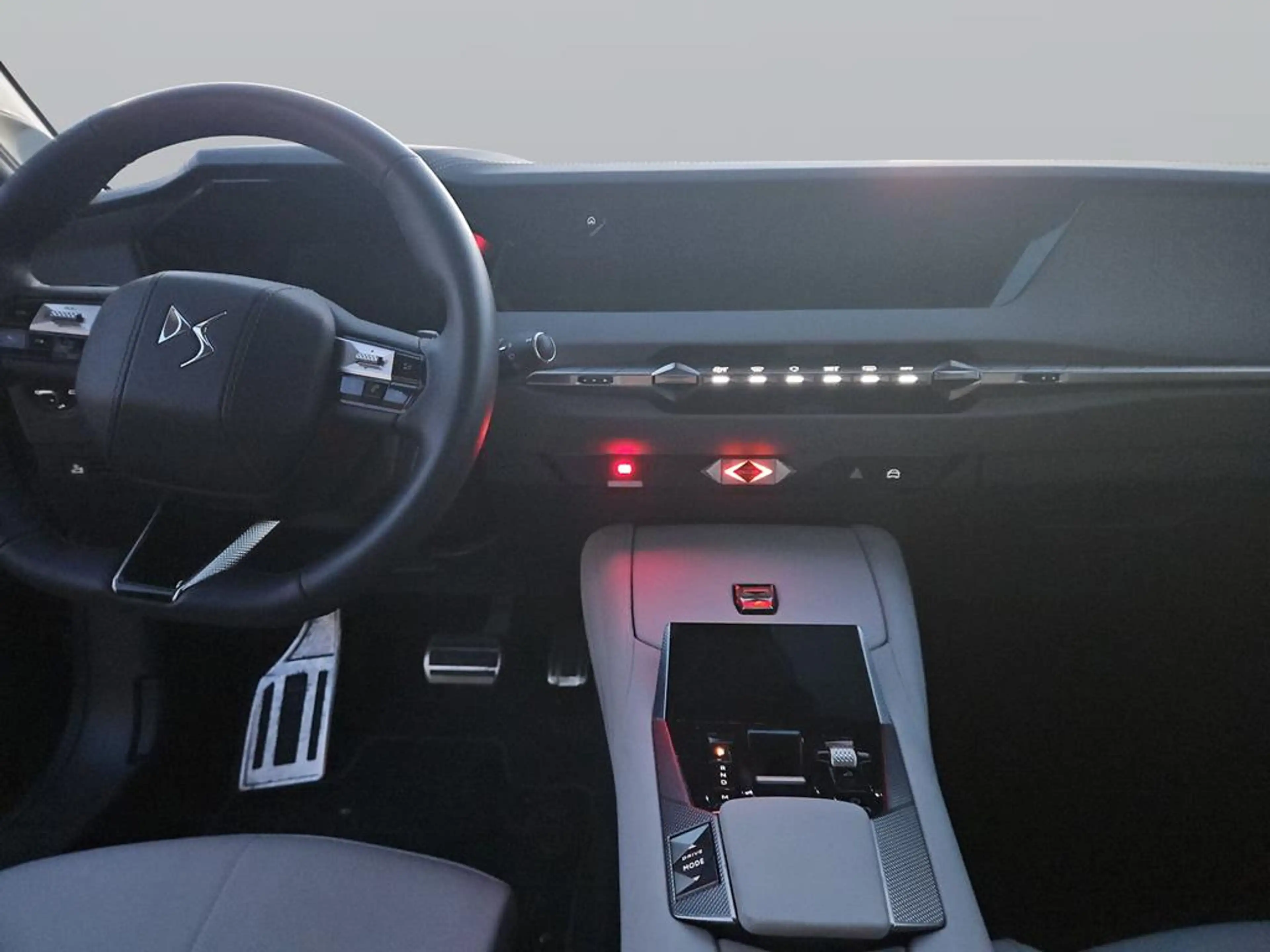 DS Automobiles DS 4 Esprit de Voyage PureTech 130 EAT8 — photo 9