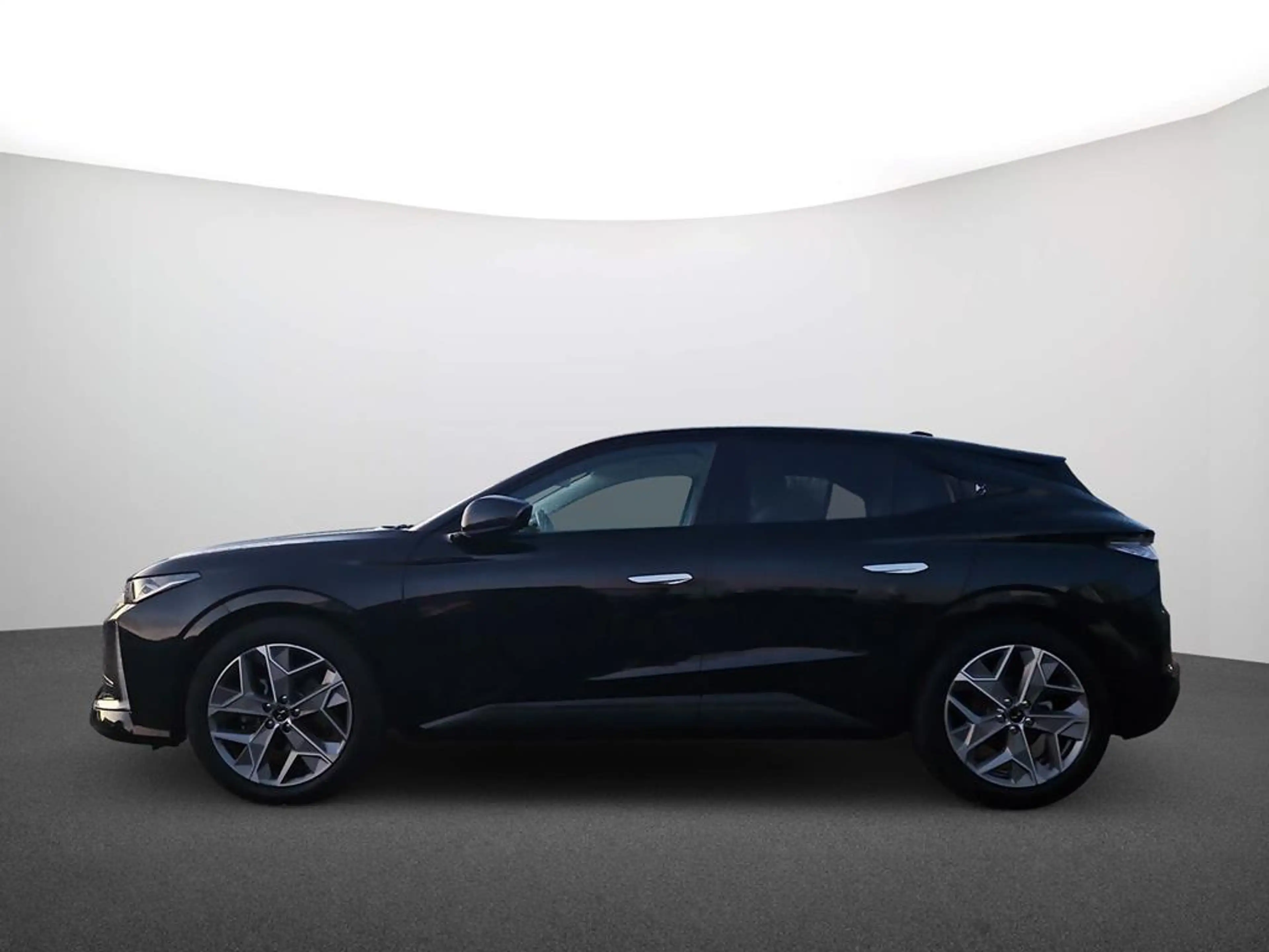 DS Automobiles DS 4 Esprit de Voyage PureTech 130 EAT8 — photo 4