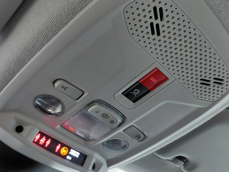 Citroen C4 3 1.2 PureTech 100 S&S MAN6 Feel — photo 20