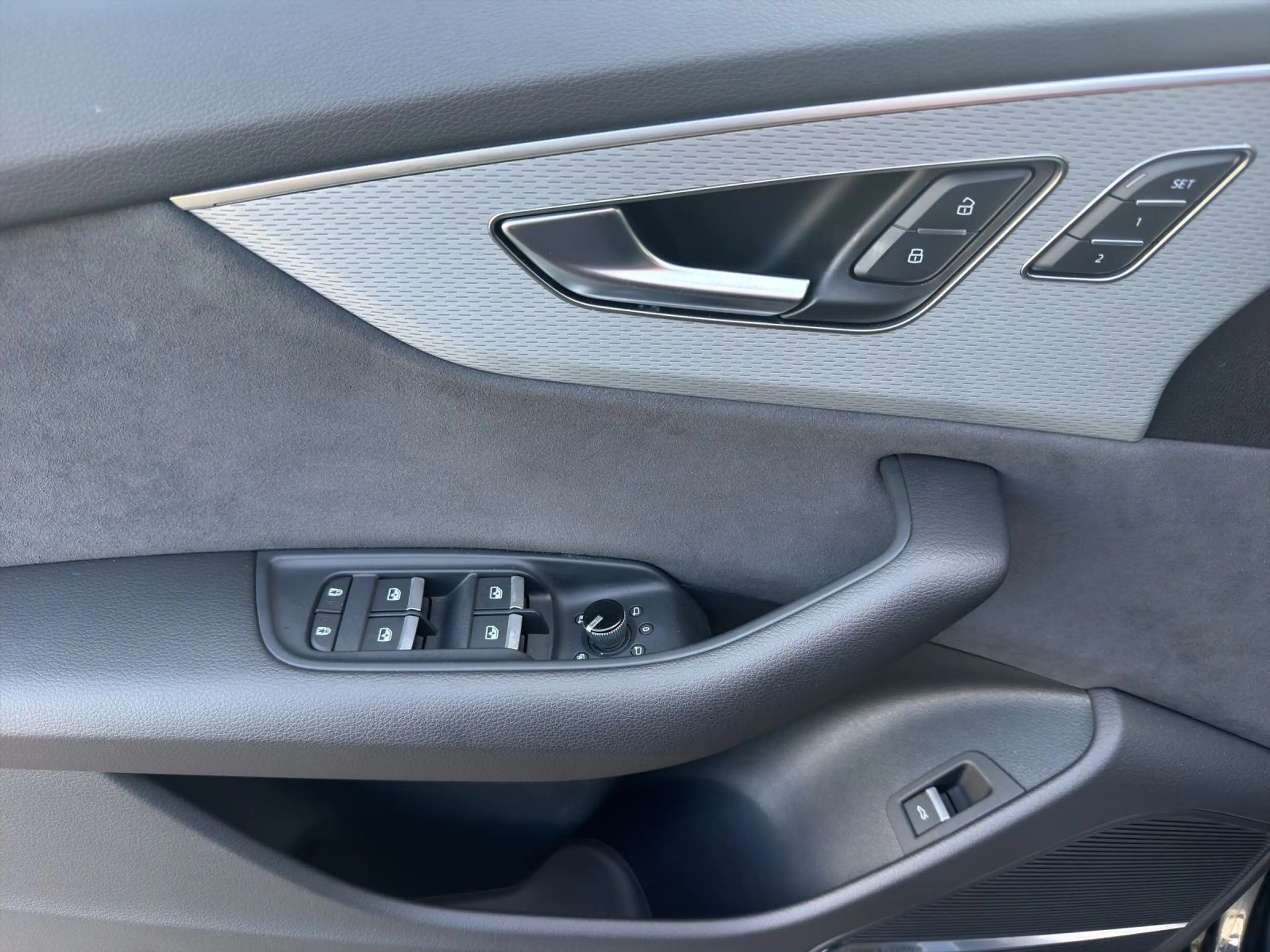 Audi SQ8 TFSI Q HD-MATRIX PDC+ KAMERA BuO — photo 8