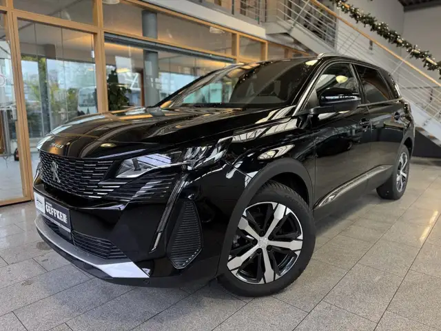 Peugeot 5008 BlueHDi 130 Allure Pack, Tempomat, Kamera!