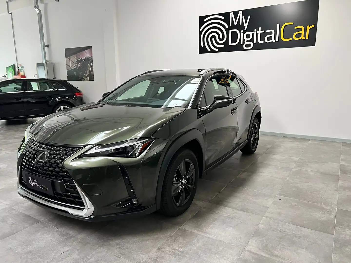 Lexus UX 250h UX 2019 2.0 Urban 2wd cvt Vert - 2