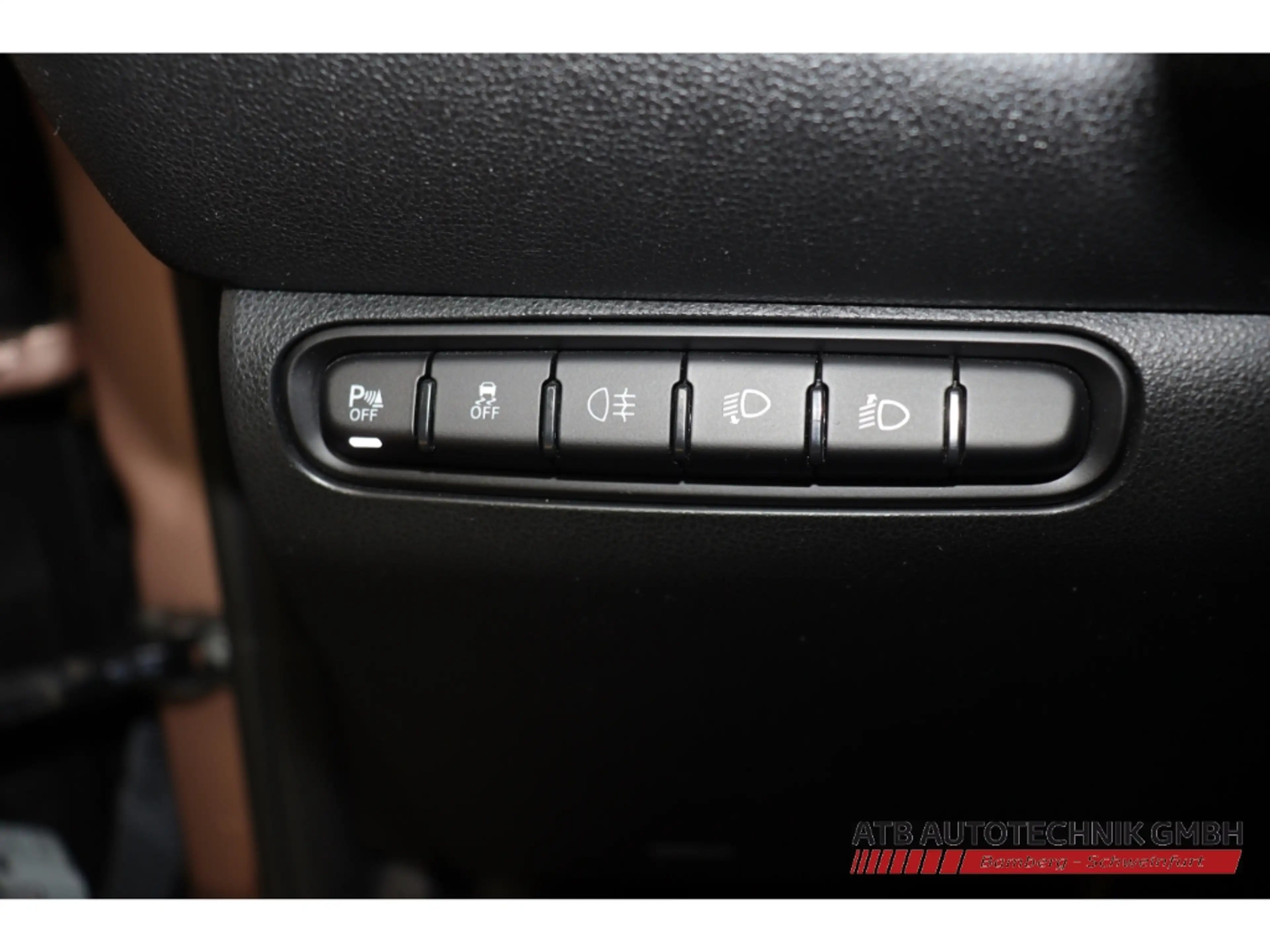 Fiat 500e 42kWh SOH 95,7% Komfort- und Stylepaket — photo 15