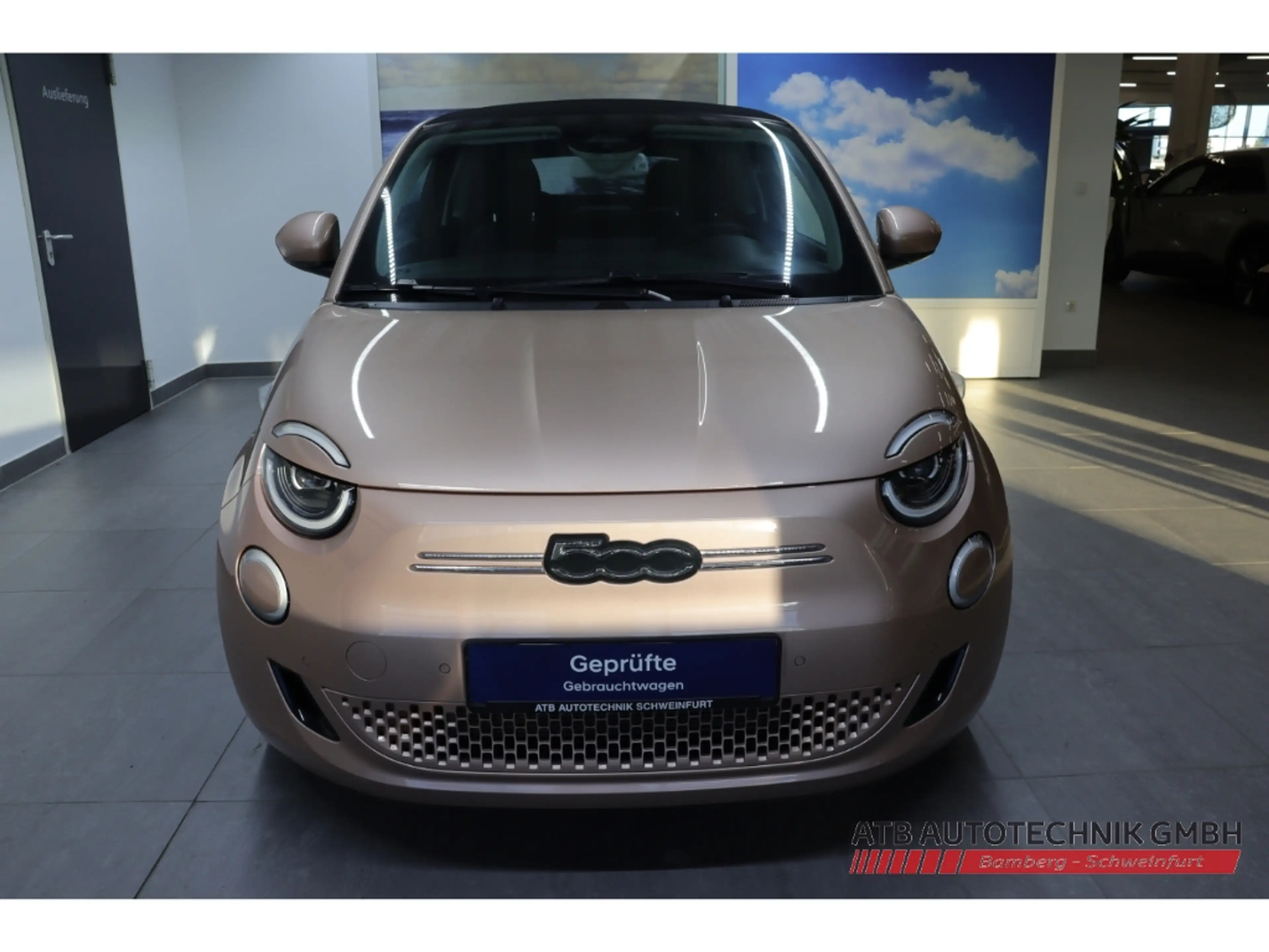 Fiat 500e 42kWh SOH 95,7% Komfort- und Stylepaket — photo 5
