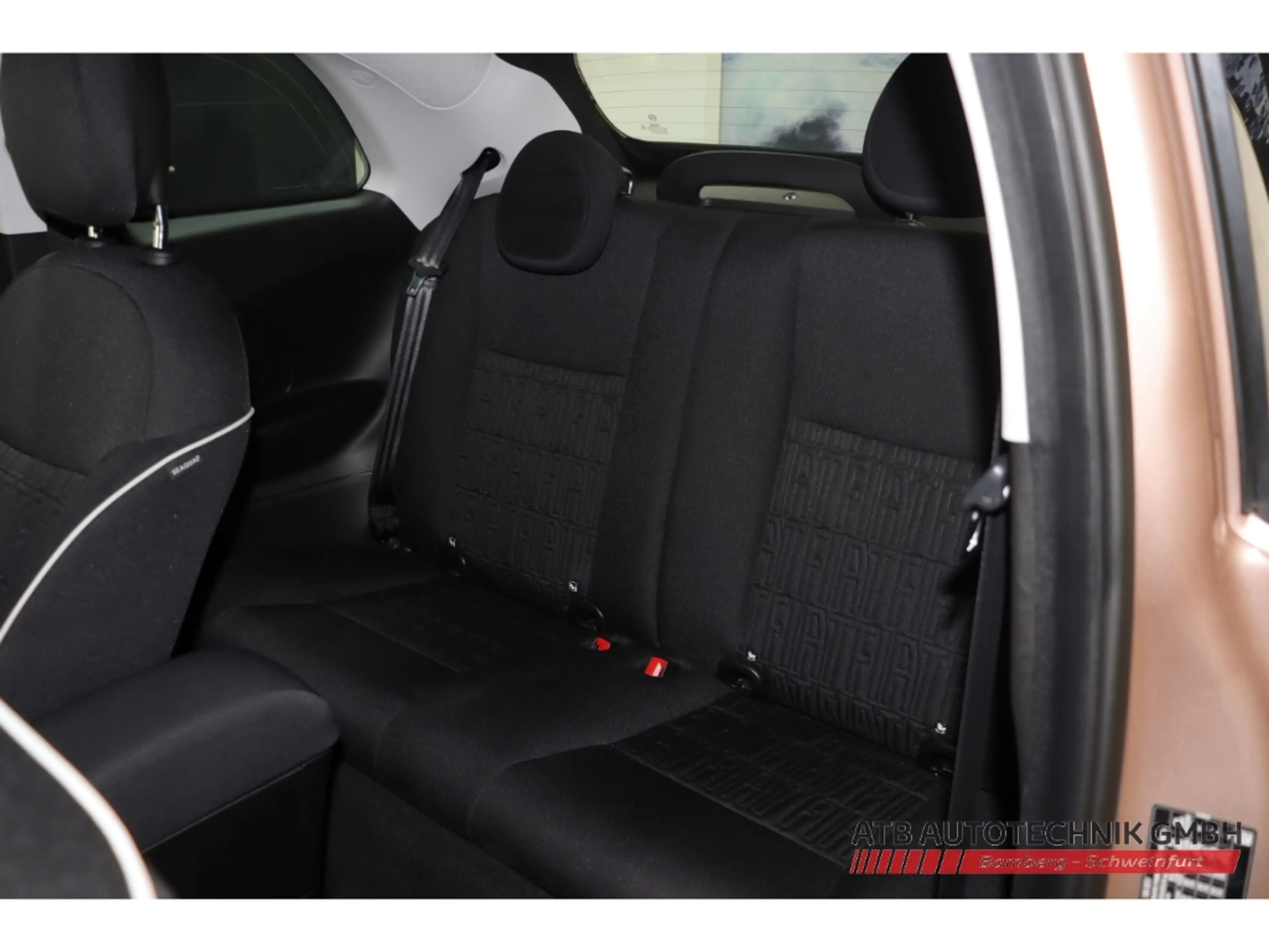 Fiat 500e 42kWh SOH 95,7% Komfort- und Stylepaket — photo 11