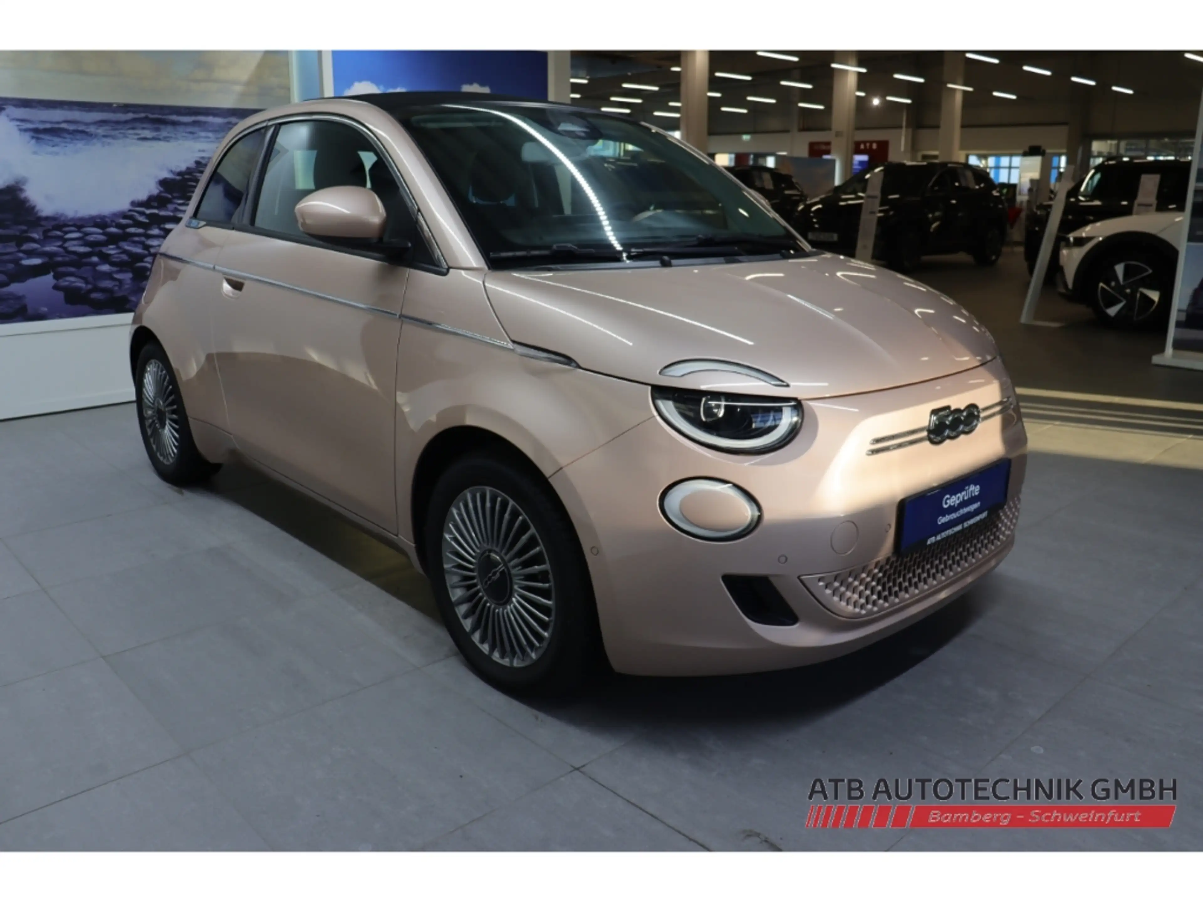 Fiat 500e 42kWh SOH 95,7% Komfort- und Stylepaket — photo 6