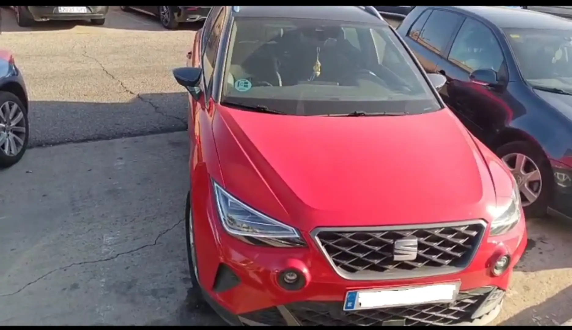 SEAT Arona 1.0 TSI S&S FR DSG7 XM Edition 110 Rot - 2