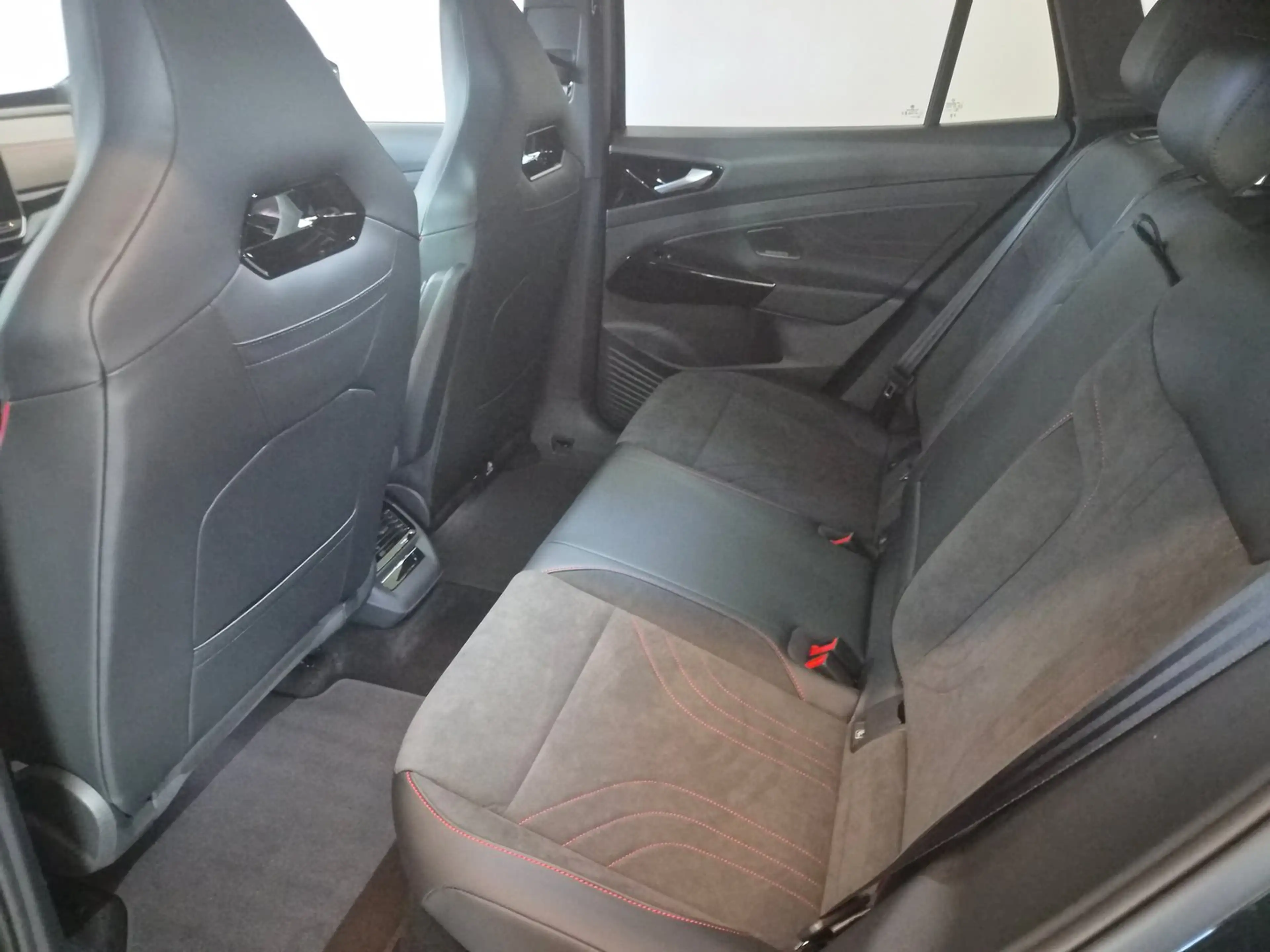 Volkswagen ID.4 GTX 4MOTION 250 kW Business -77 kWh — photo 5