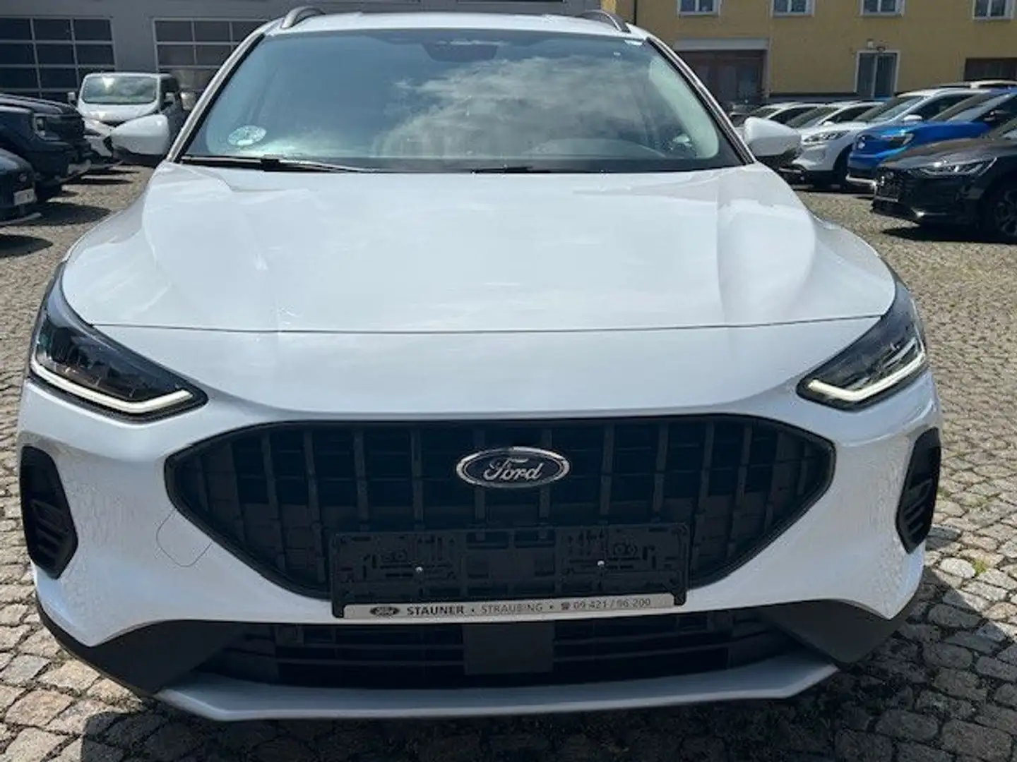 Ford Focus 1.0 EcoBoost MHEV Active*NAVI*iACC*KAMERA Weiß - 2