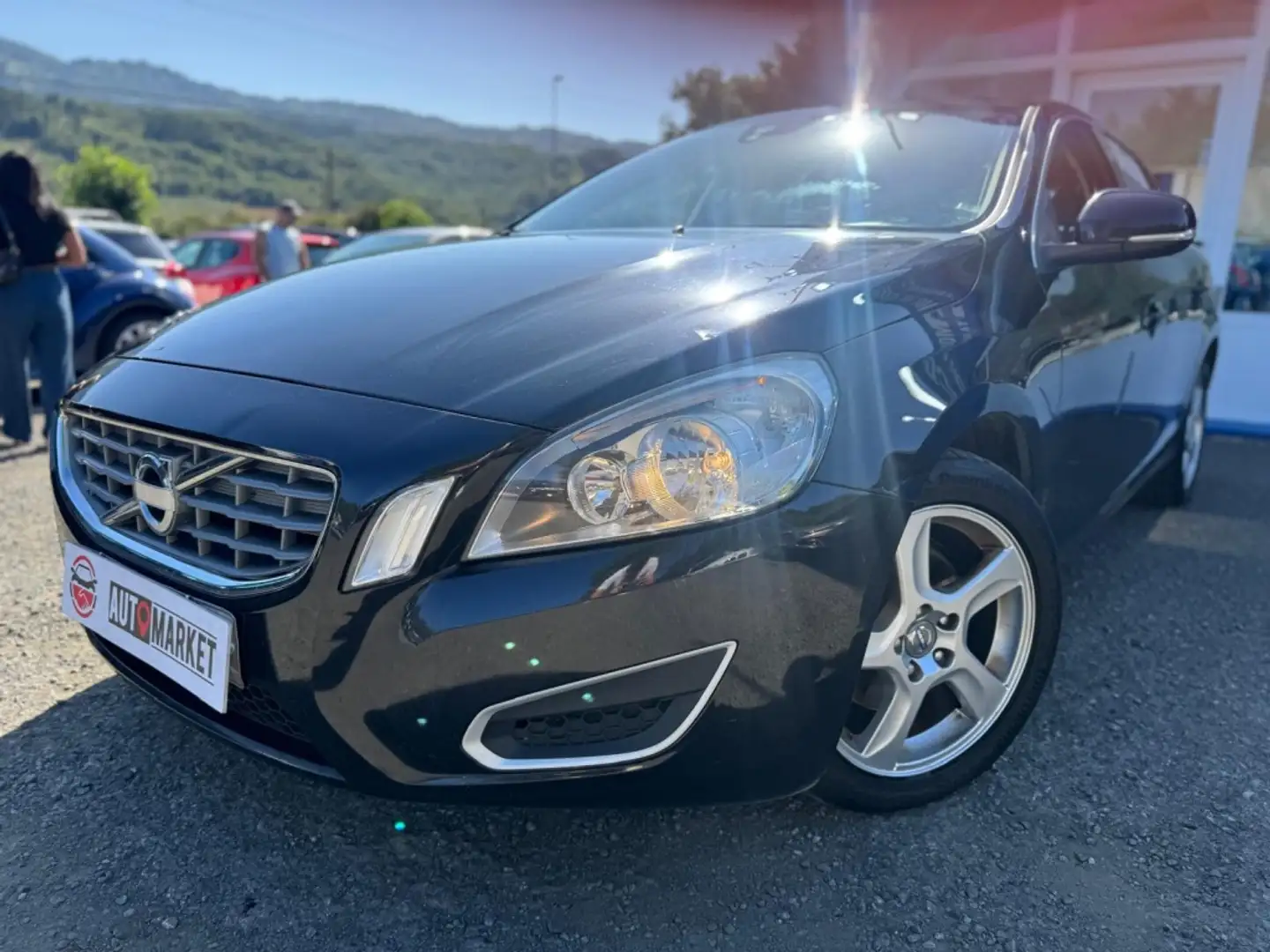 Volvo V60 1.6 DRIVe Momentum Бежевий - 1