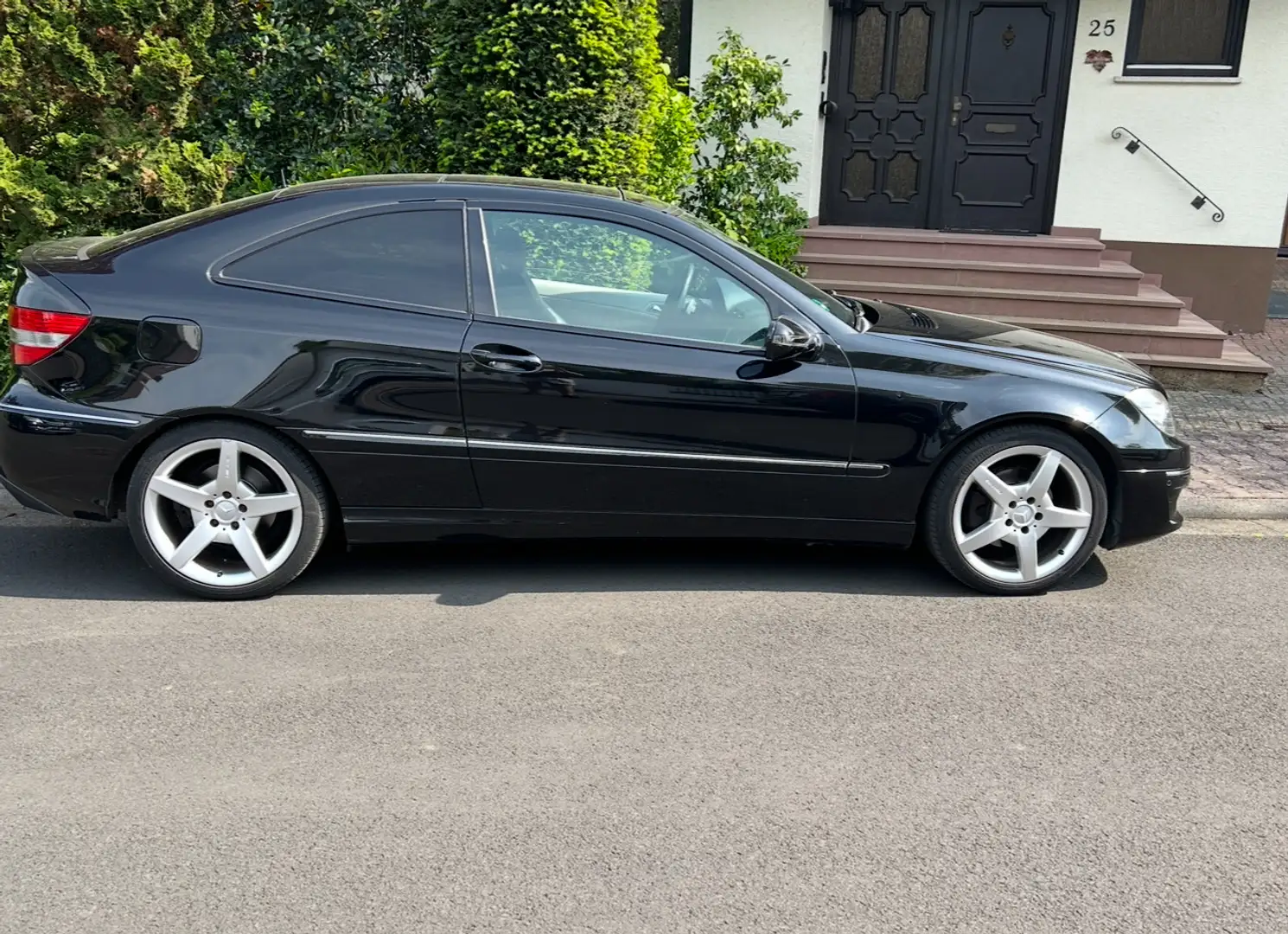 Mercedes-Benz CLC CLC 200 Kompressor (203.741) Zwart - 1