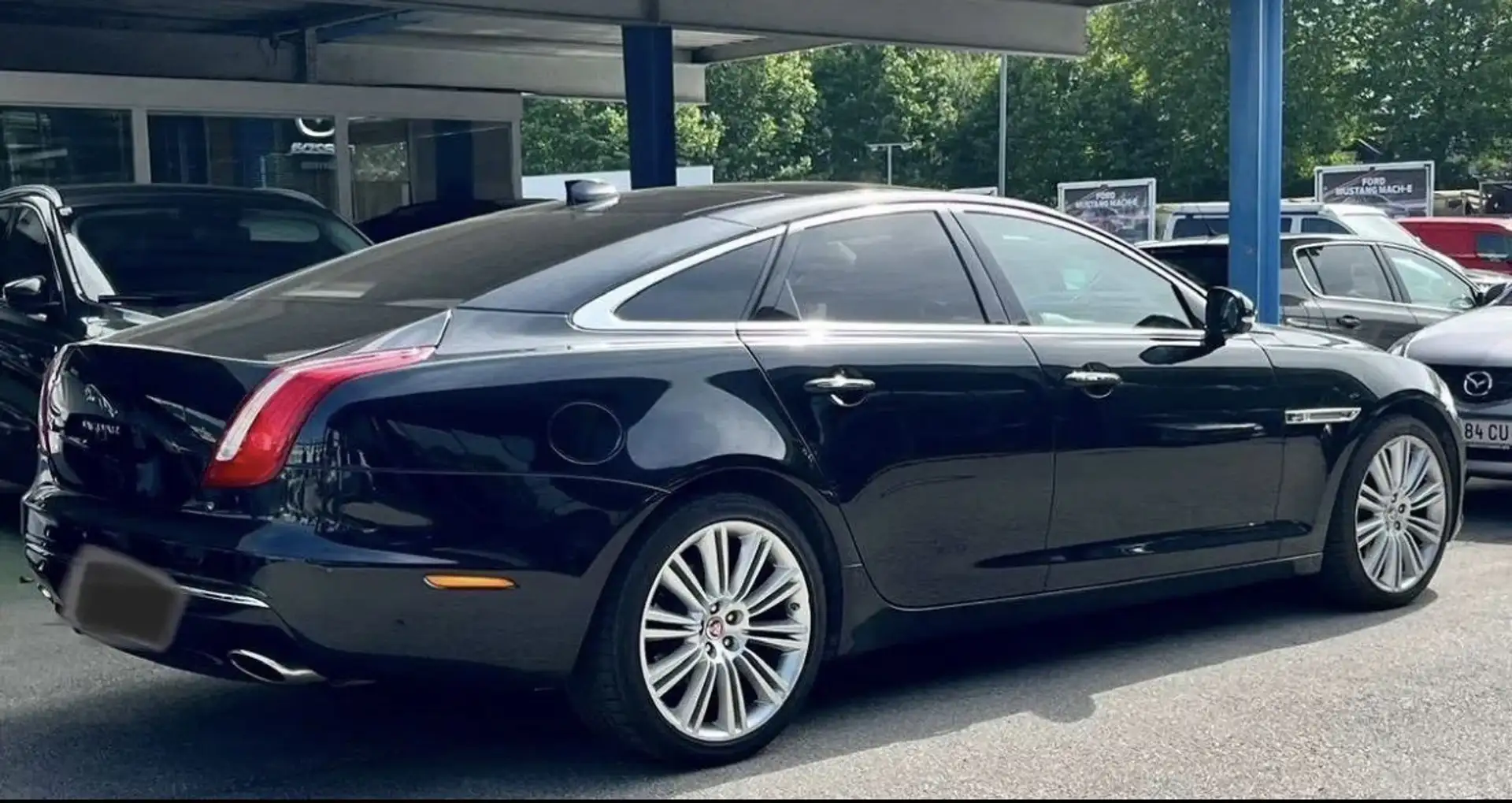 Jaguar XJ 3,0 Diesel Portfolio LWB TSS - 2