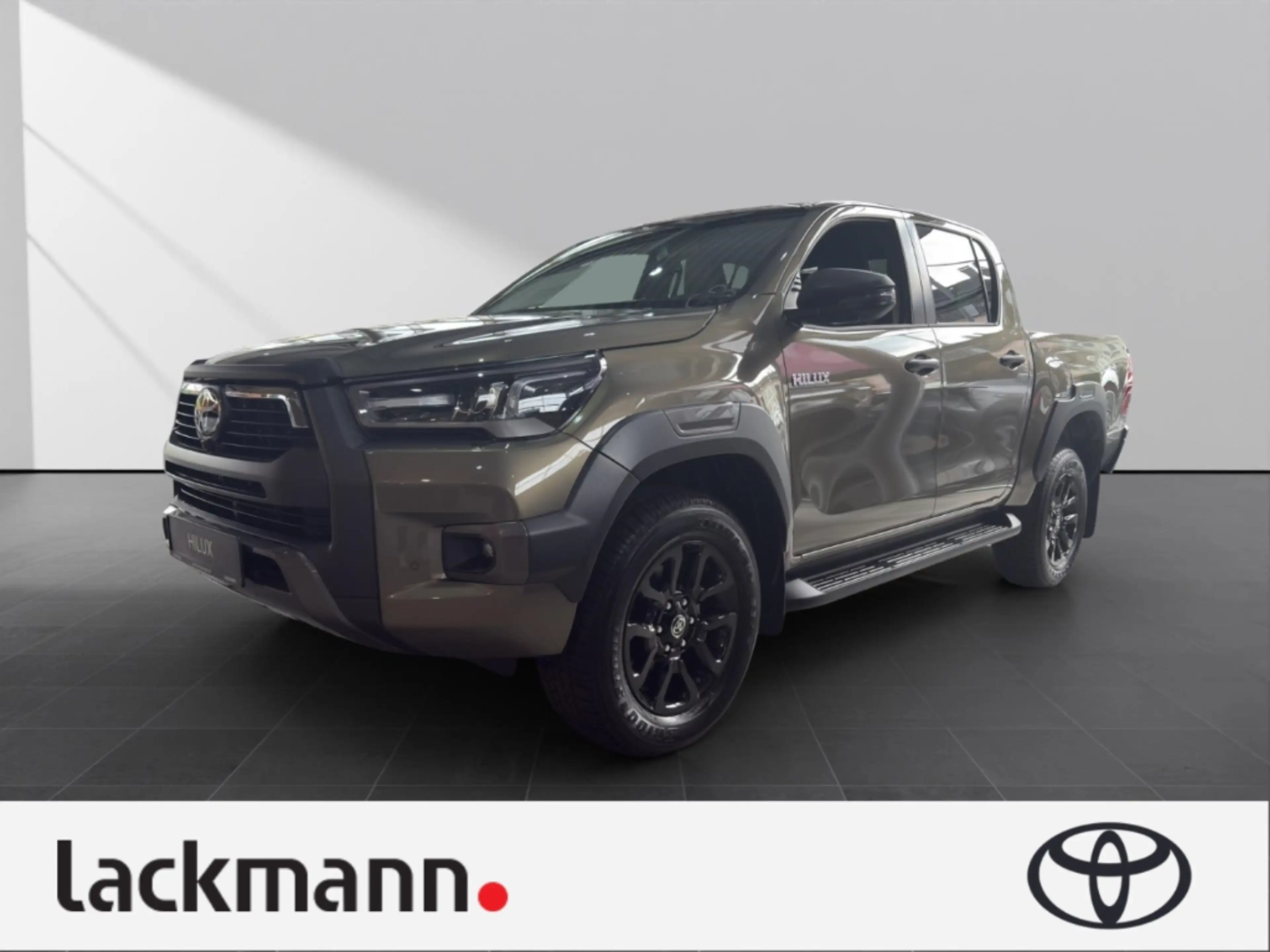 Toyota Hilux 2.8 D-4D 4X4 Double Cab Invincible*Navi*JBL