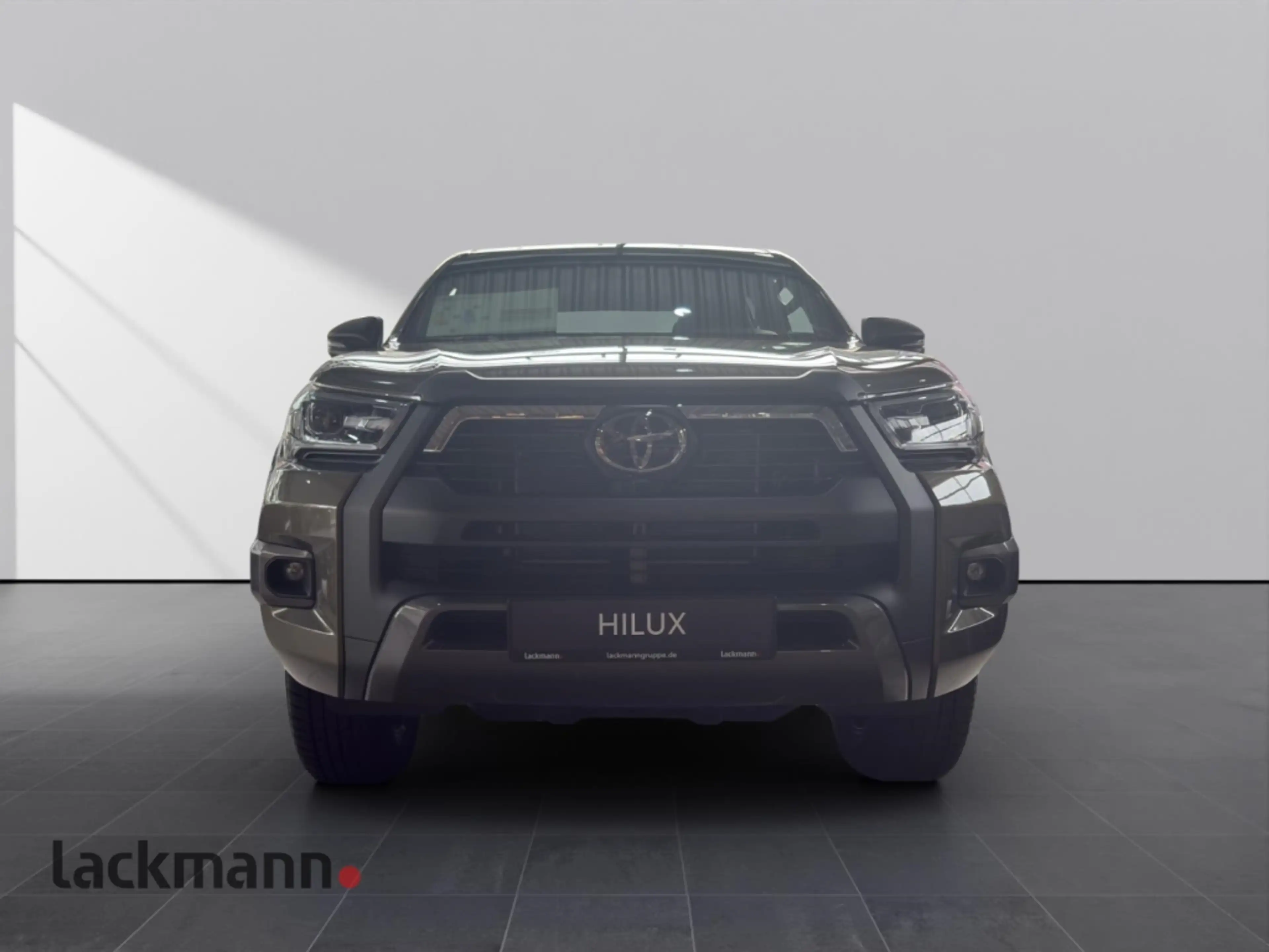 Toyota Hilux 2.8 D-4D 4X4 Double Cab Invincible*Navi*JBL — photo 2