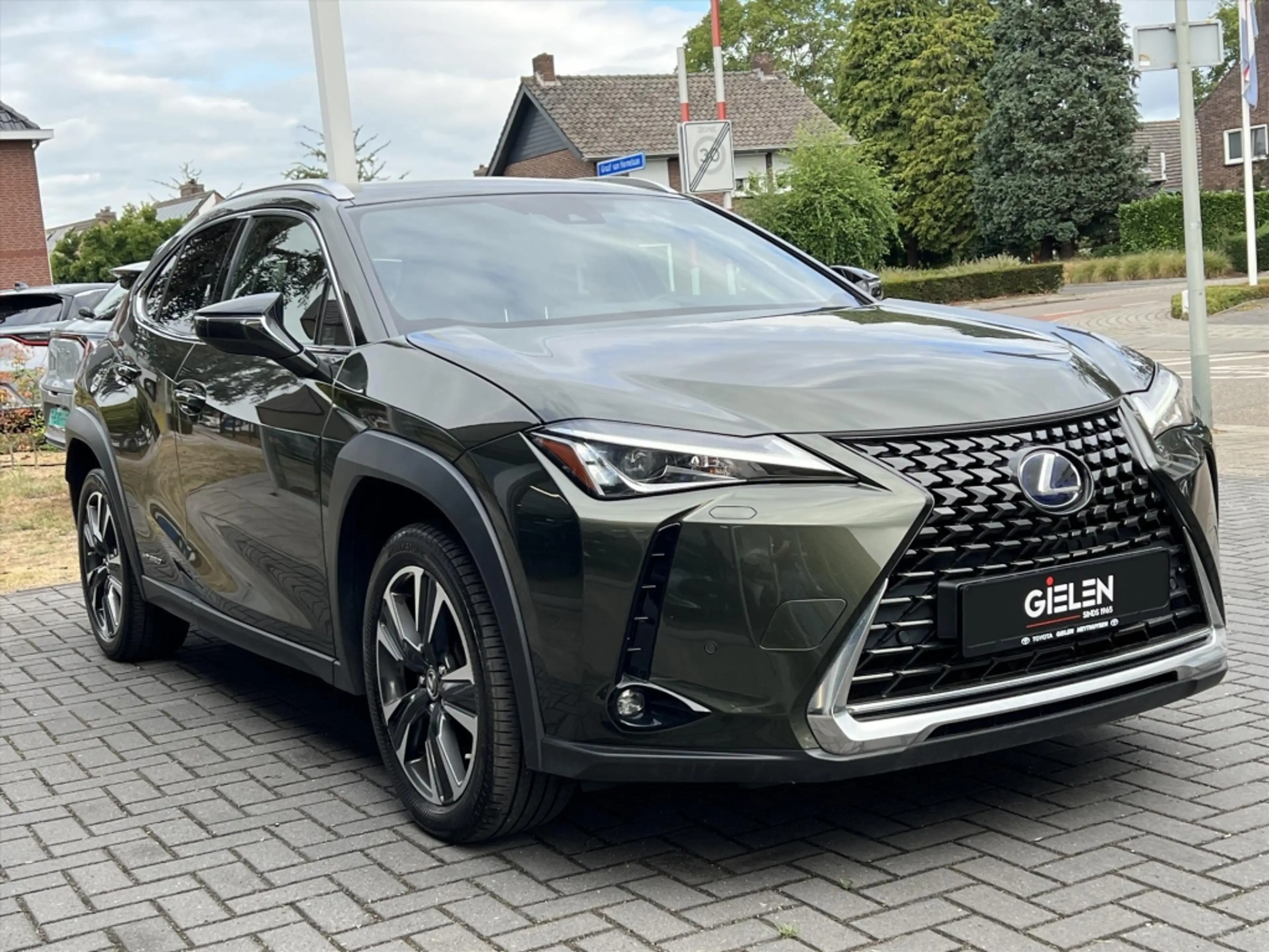 Lexus UX 250h Preference Line | Trekhaak, Dodehoekherkenning, 18 — photo 8