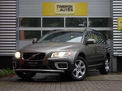 Volvo XC70 3.2 AWD *Xenon/Leer/PDC/Historie*