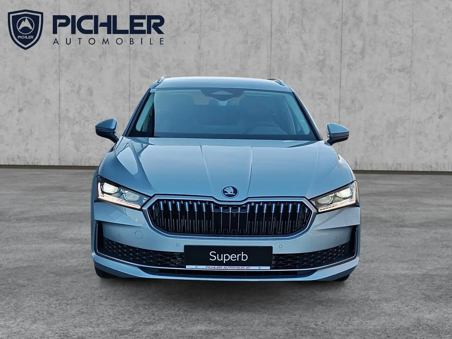 Skoda Superb Selection TSI mHEV DSG Silber - 2