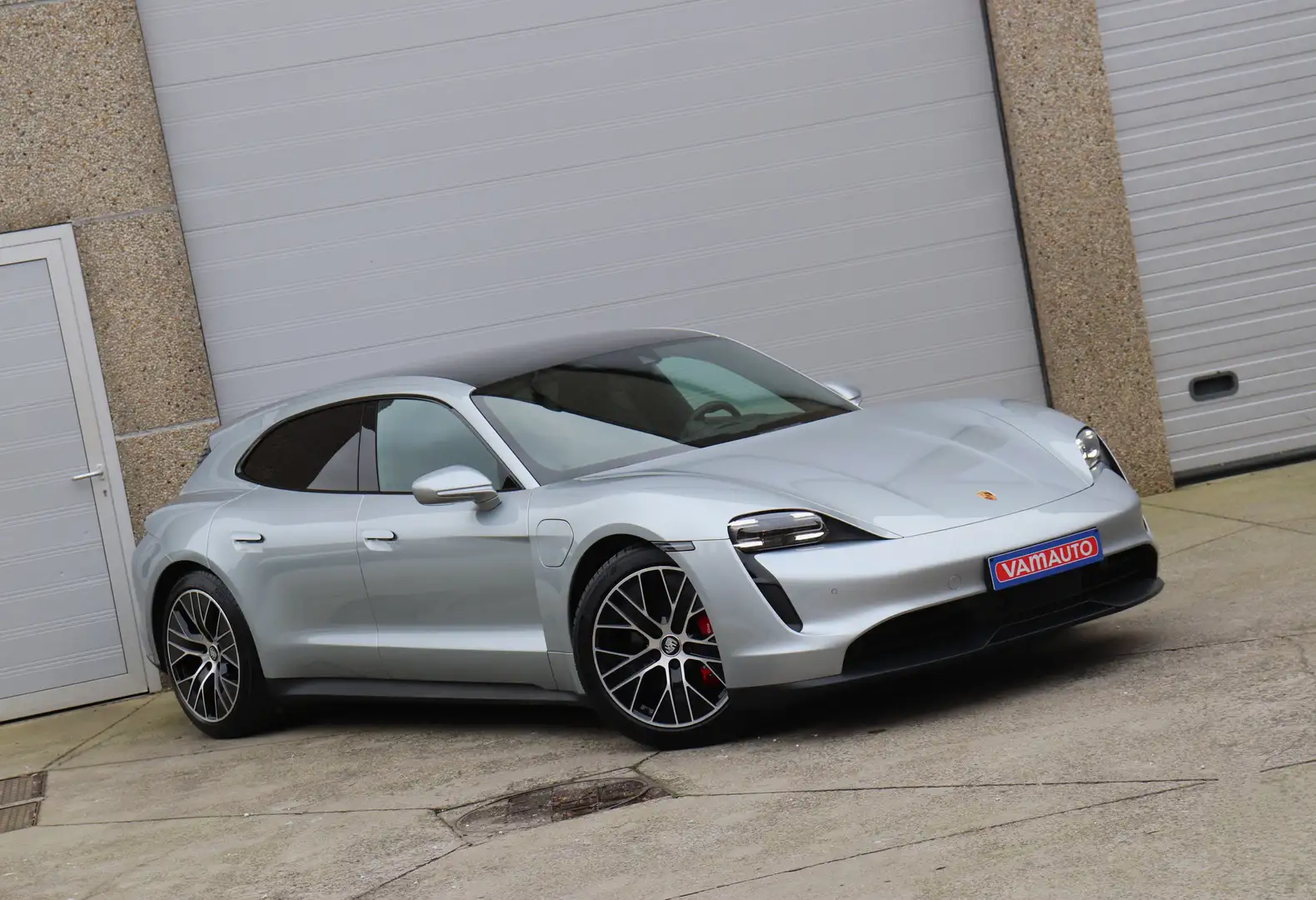 Porsche Taycan 93.4 kWh 4S Sport Turismo - Pano/SportChrono/ACC Silver - 1
