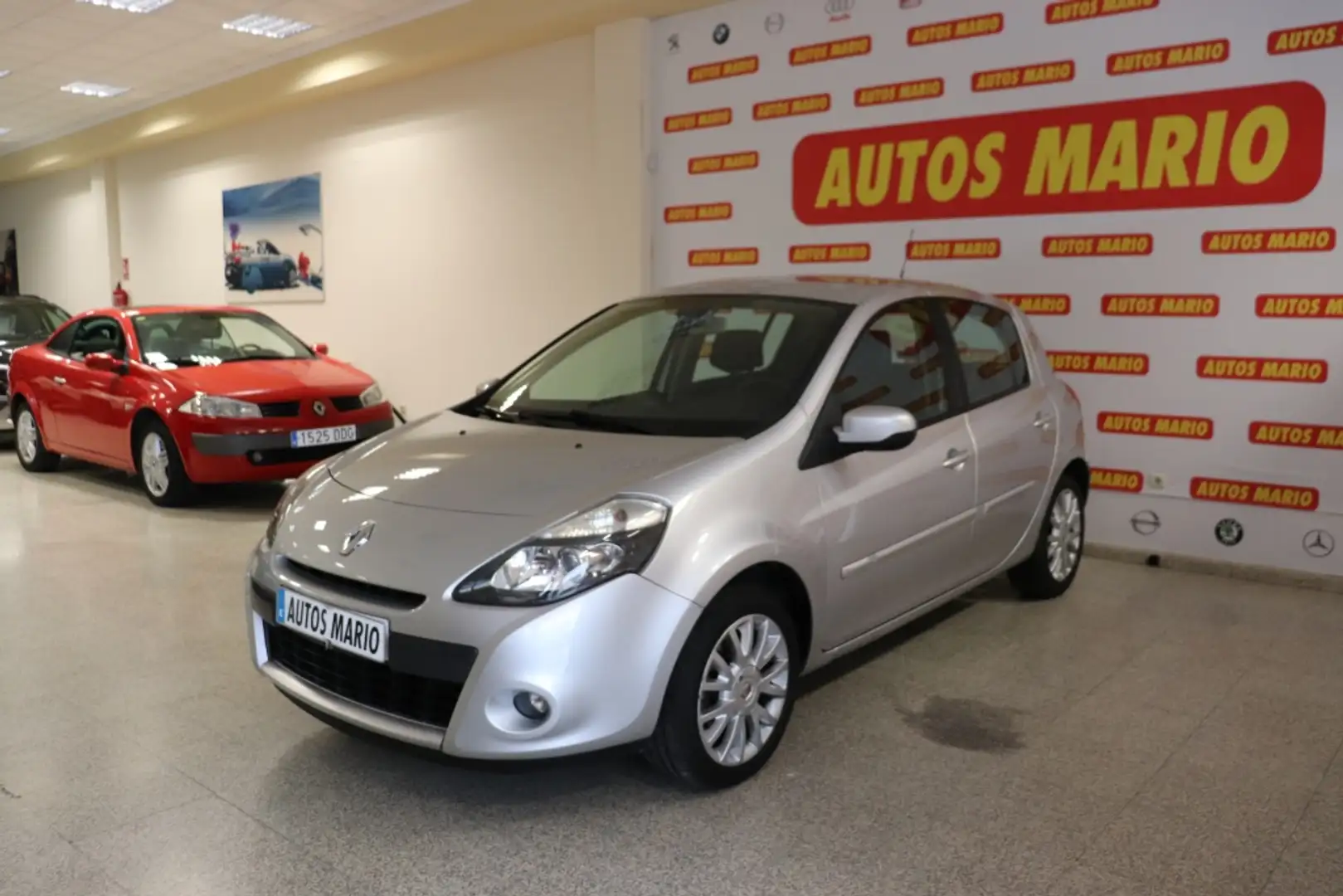 Renault Clio 1.2 Style eco2 Grau - 2