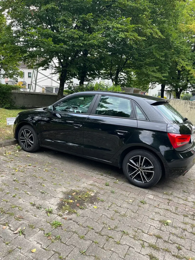 Audi A1 1.2 TFSI Ambition Schwarz - 2