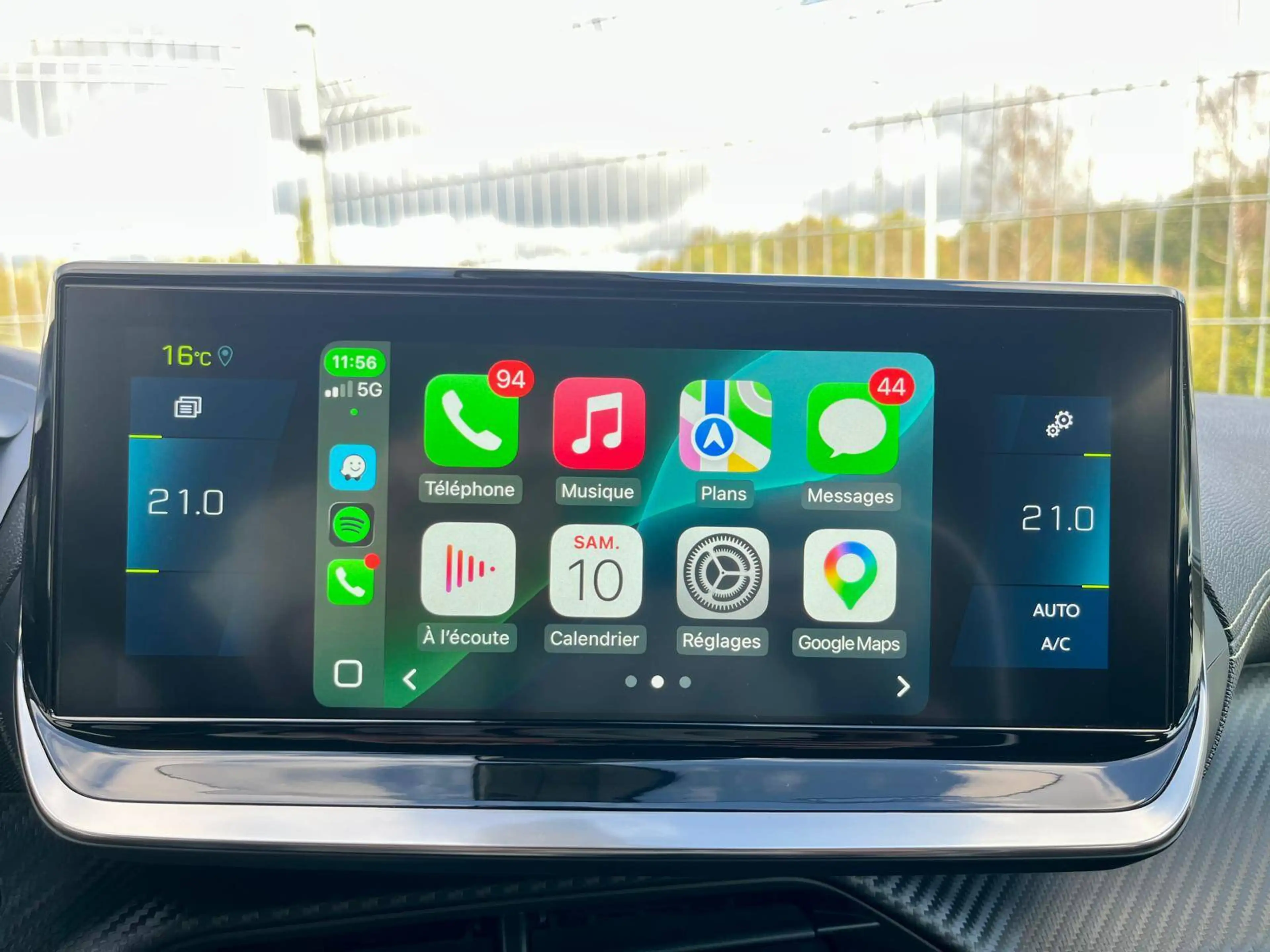 Peugeot e-2008 50 kWh GT Soh92%/FULL-LED/NAV/CARPLAY/CAMERA/ACC/PDC/SIEGES-CHAUFF — photo 13