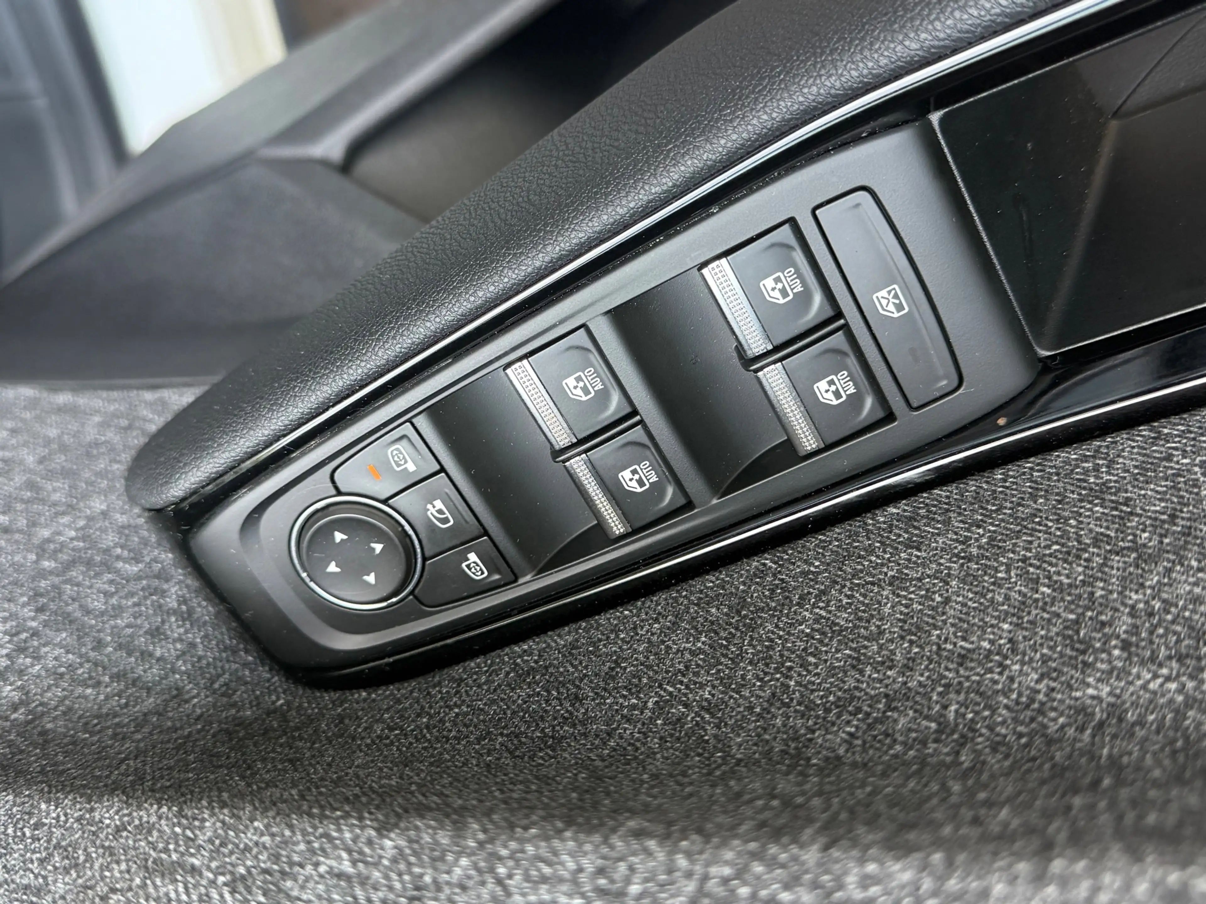 Renault Espace E-Tech full hybrid 200 techno 7p. Nw Model 1 Eig.b — photo 12