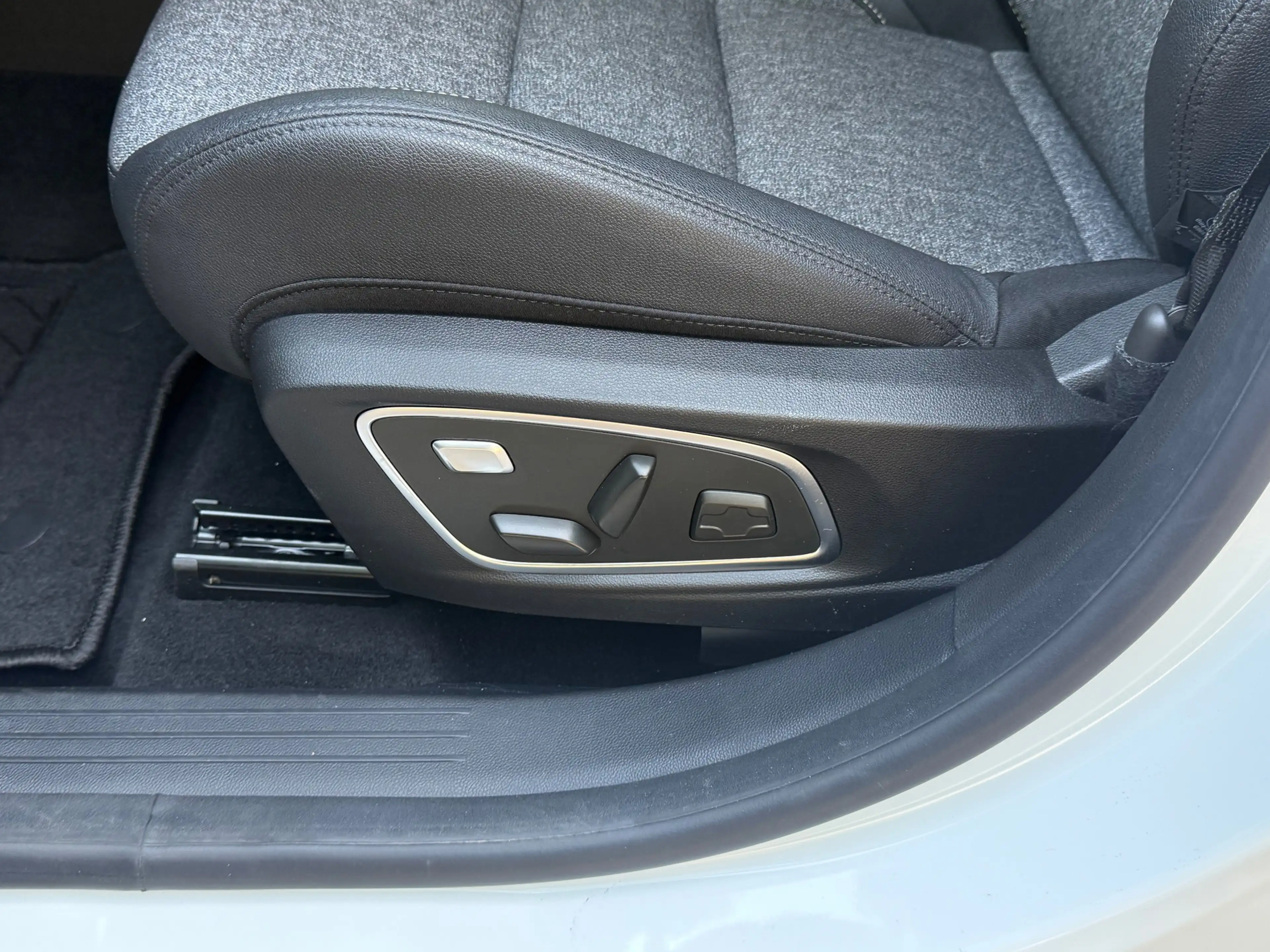 Renault Espace E-Tech full hybrid 200 techno 7p. Nw Model 1 Eig.b — photo 13