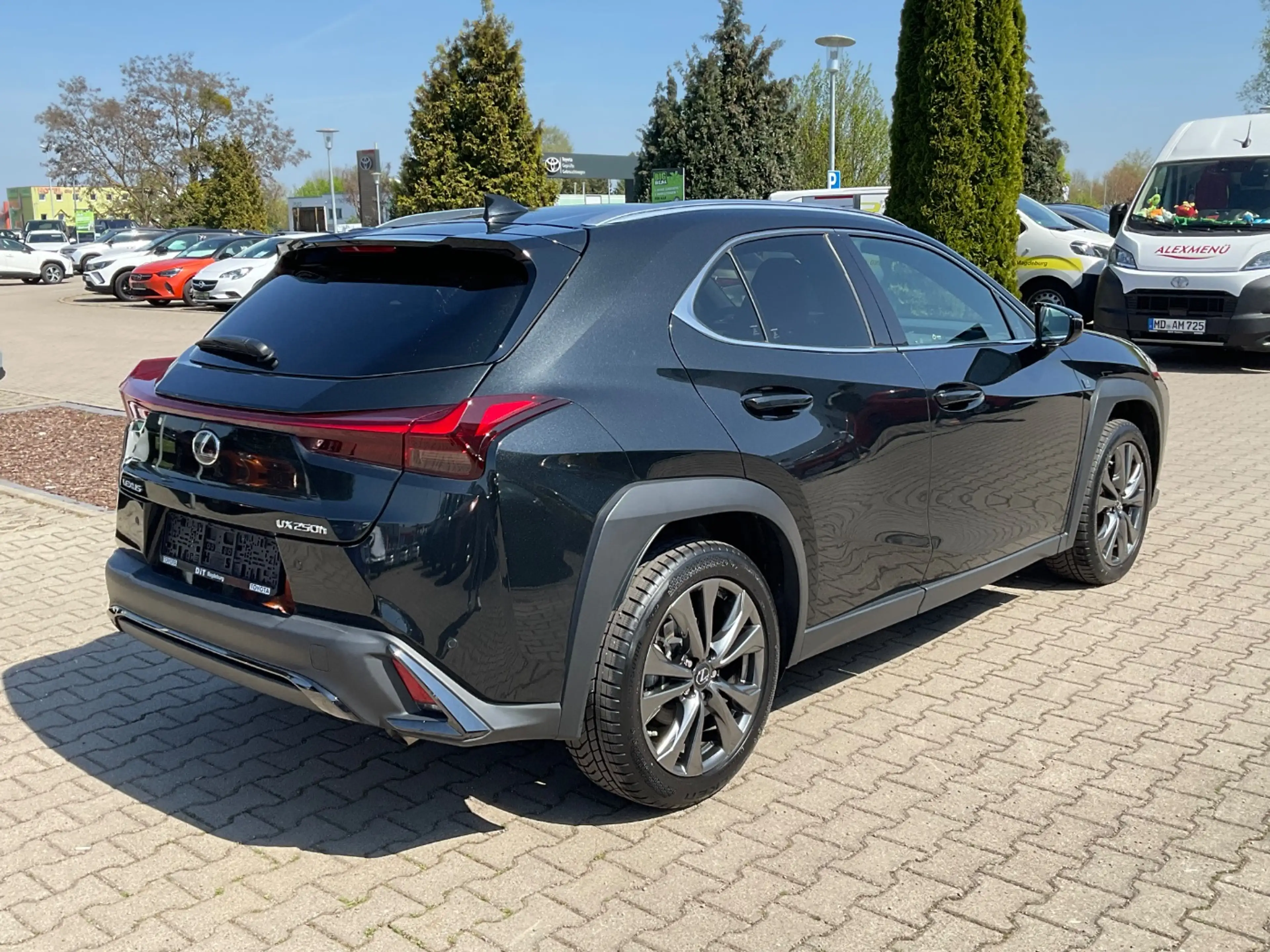 Lexus UX 250h UX 250 h F Sport Design ACC+LED+SHZ+2xKlima+Kam. — photo 6