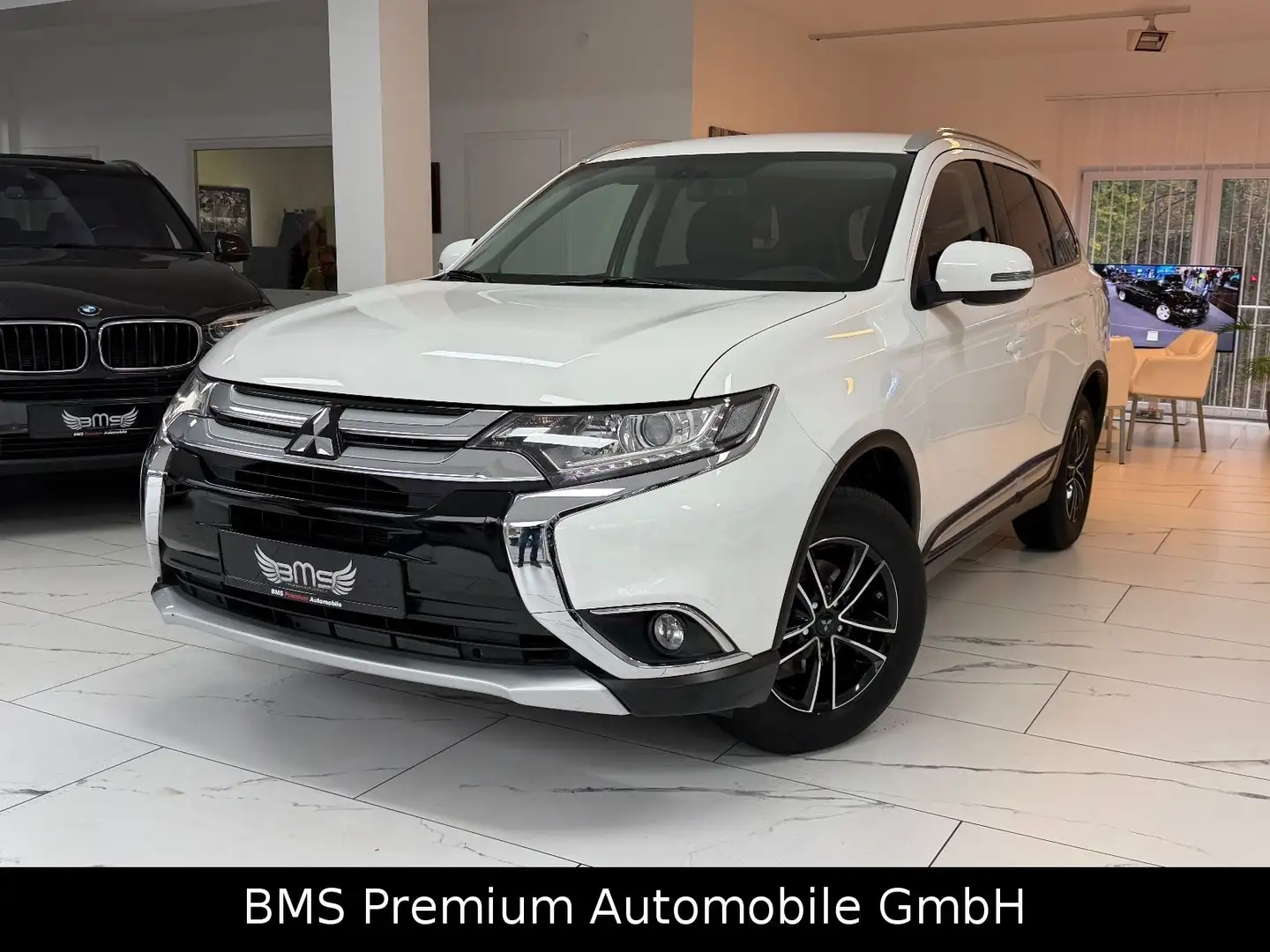 Mitsubishi Outlander Edition 100 AHK. Garantie bis 01.2027 Blanc - 1