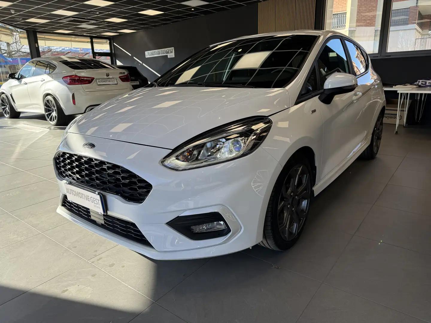 Ford Fiesta Fiesta VII 5p 1.0 ecoboost hybrid ST-Line Weiß - 1