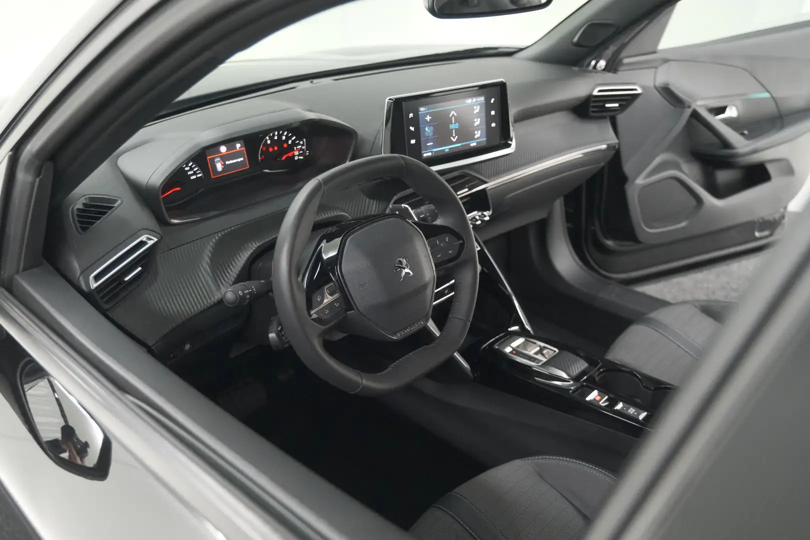 Peugeot 2008 PureTech 130 EAT8 Allure | Camera | Navigatie | Ap Noir - 2