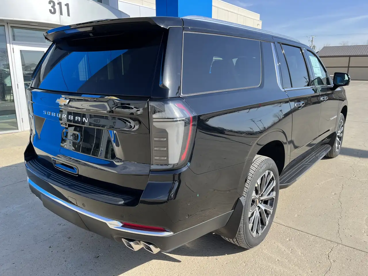 Chevrolet Suburban снимка Chevrolet Suburban