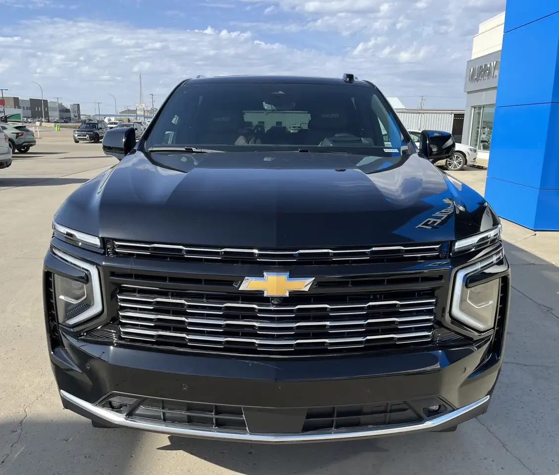 Chevrolet Suburban снимка Chevrolet Suburban