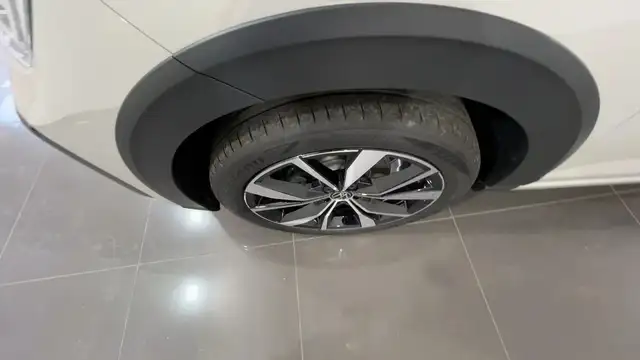 Volkswagen Taigo view 9
